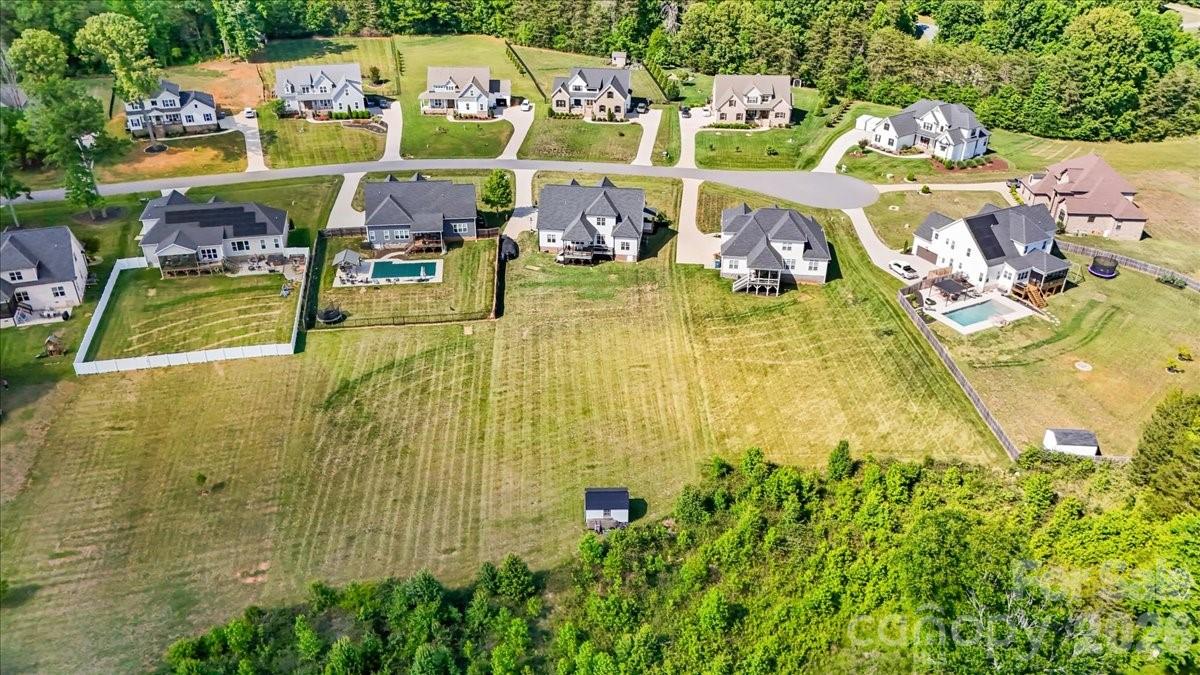 7105 Rae Farms Way 10 Property Photo 41