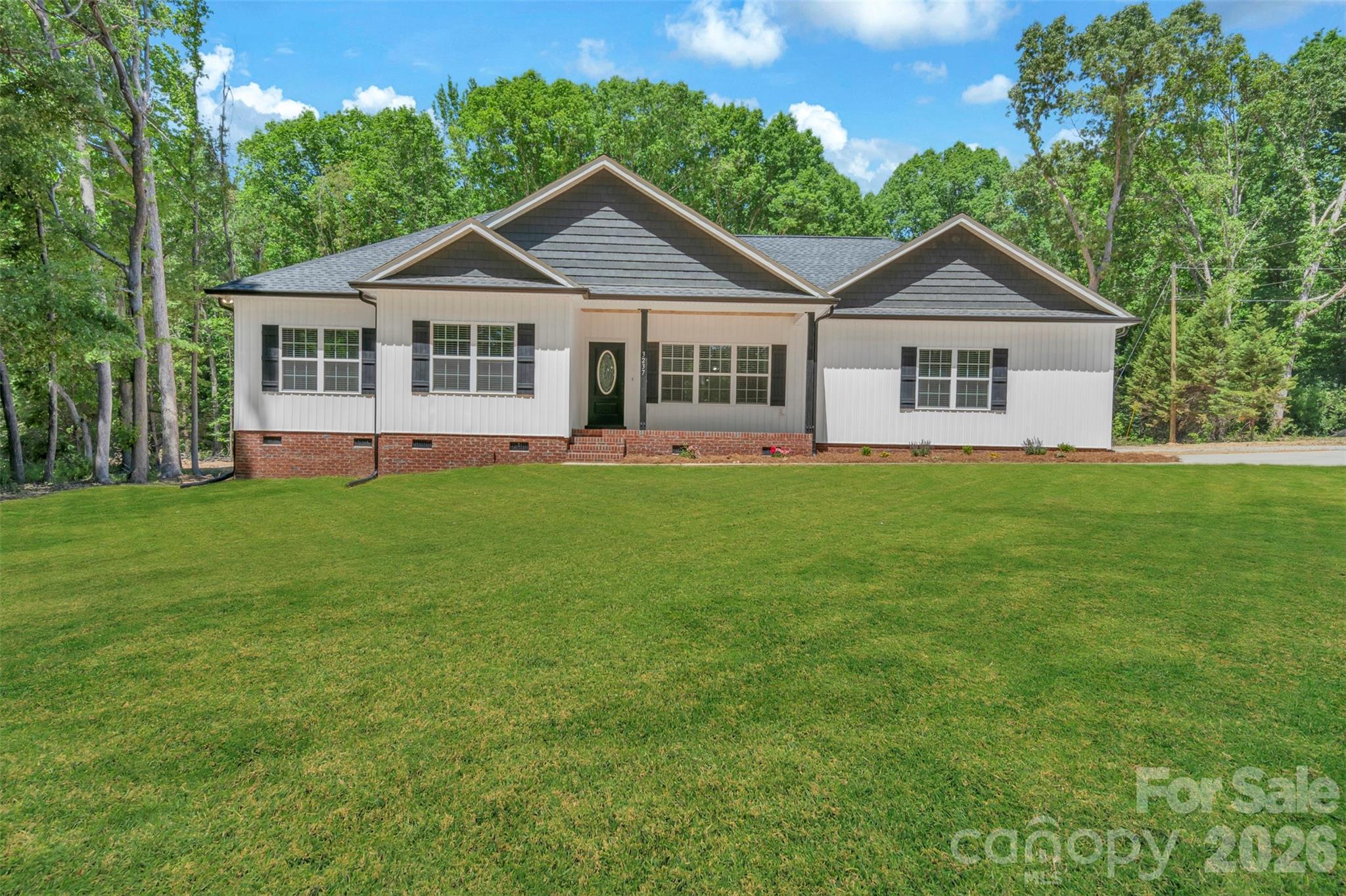 4611 Knox Bailey Lane Property Photo 2