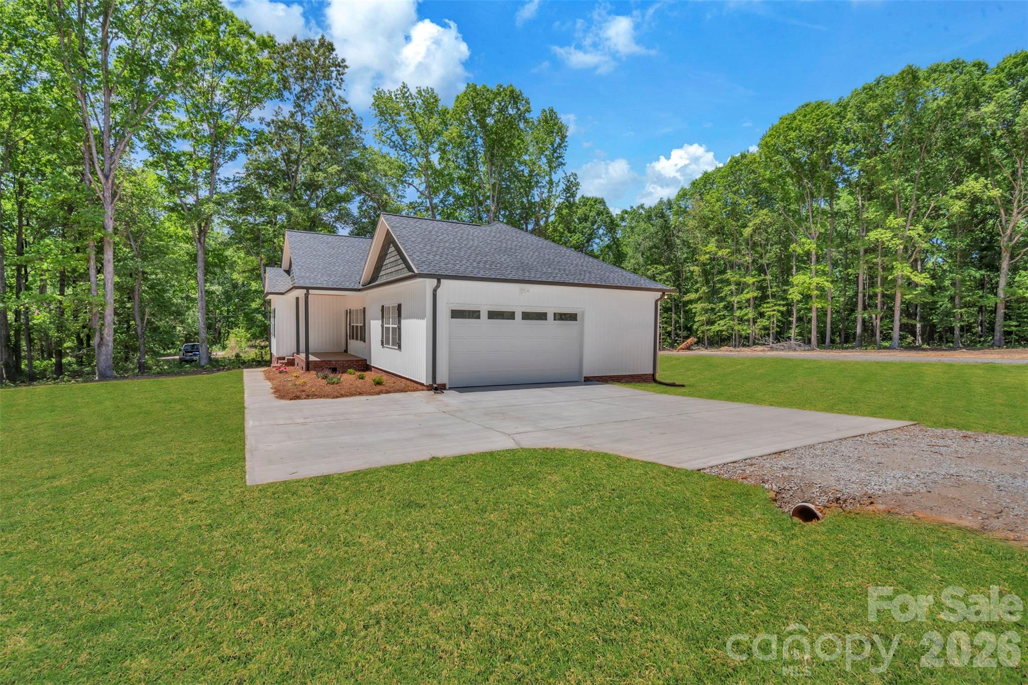 4611 Knox Bailey Lane Property Photo 3