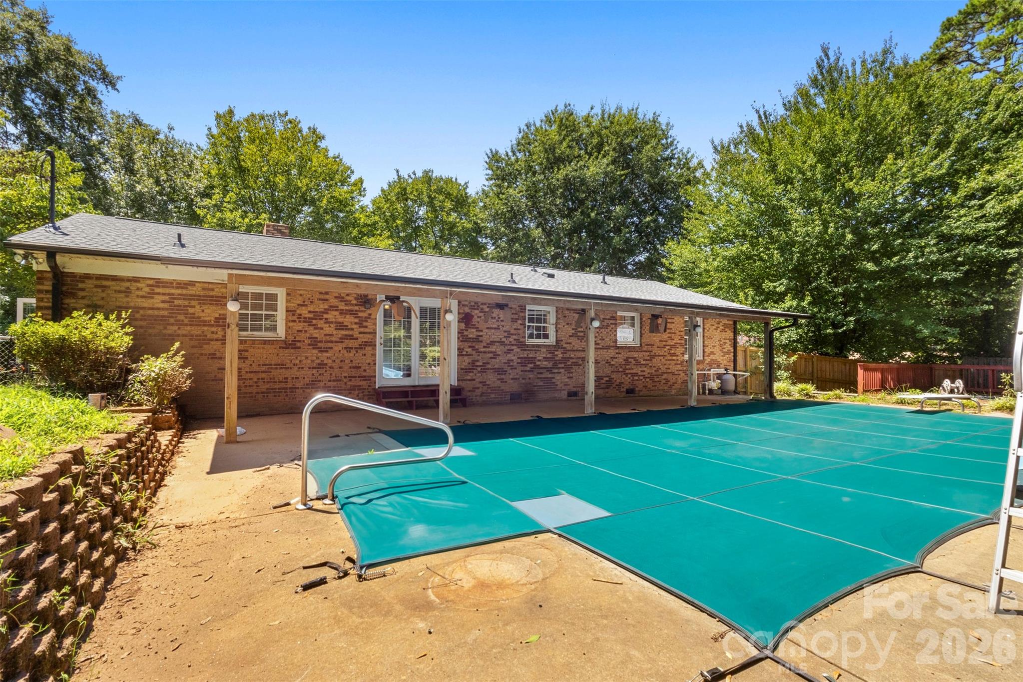 320 Amhurst Drive Property Photo 22