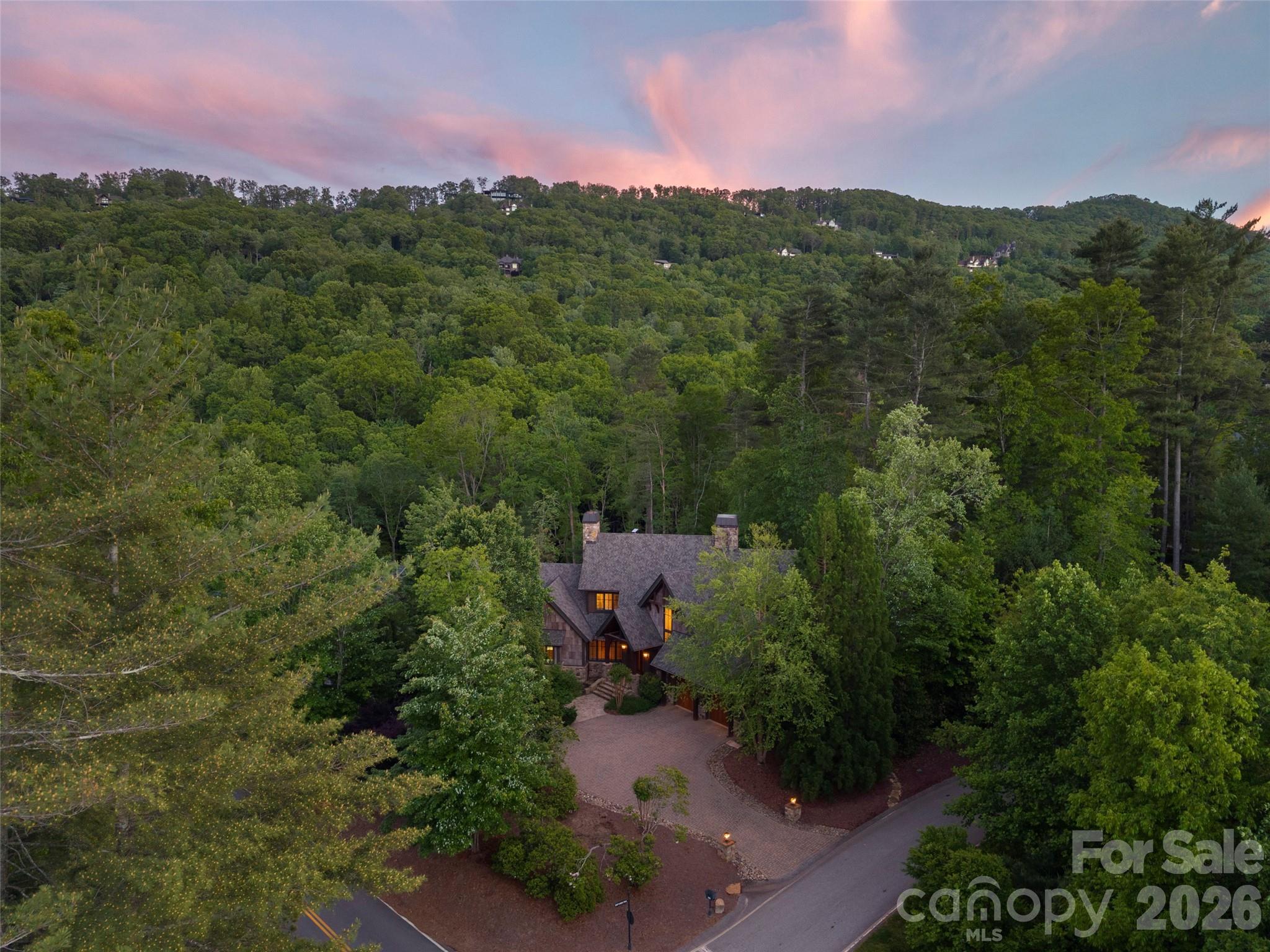 86 Powder Creek Trail Property Photo 45
