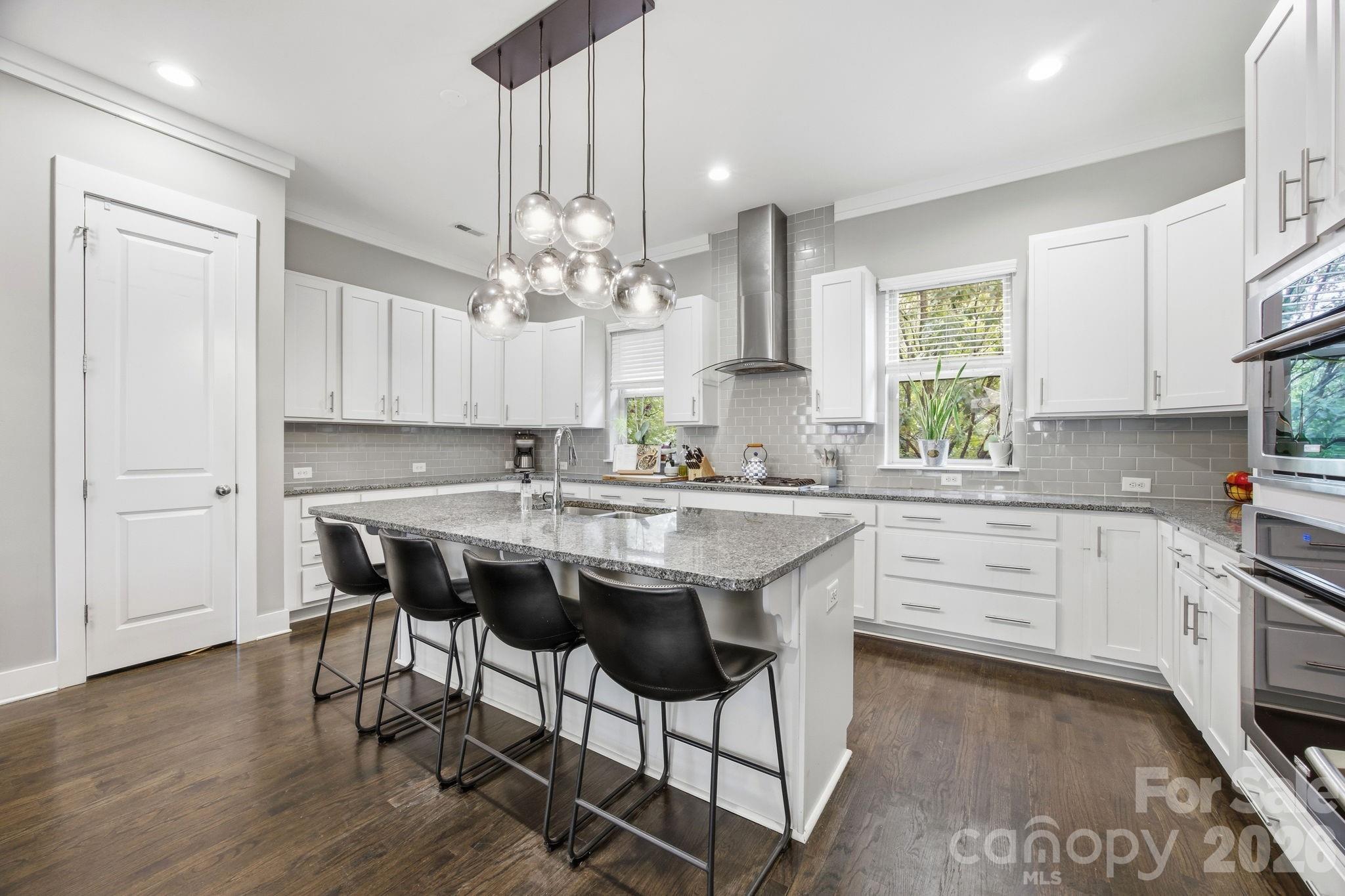 863 Academy Street Property Photo 1