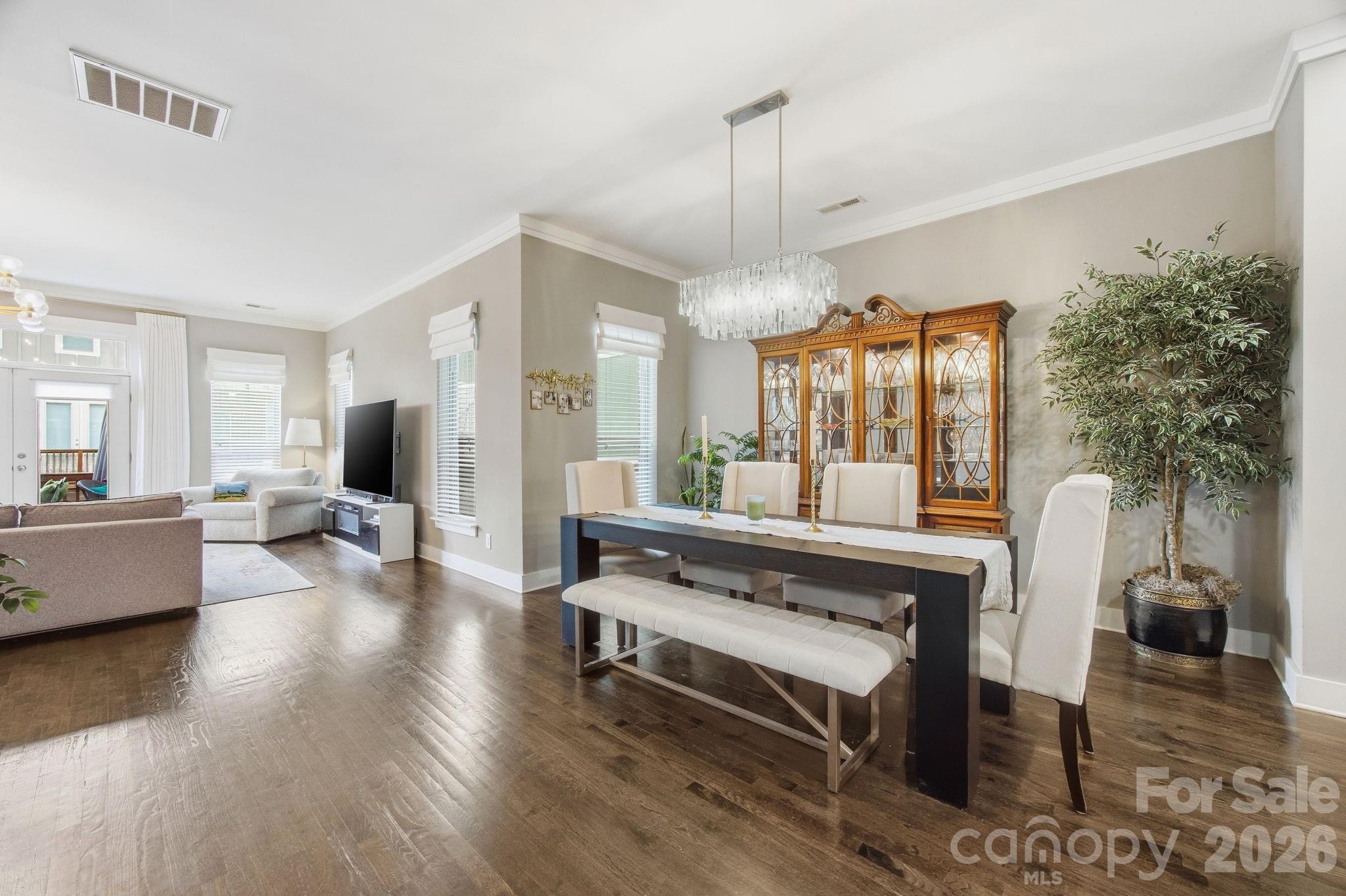863 Academy Street Property Photo 6
