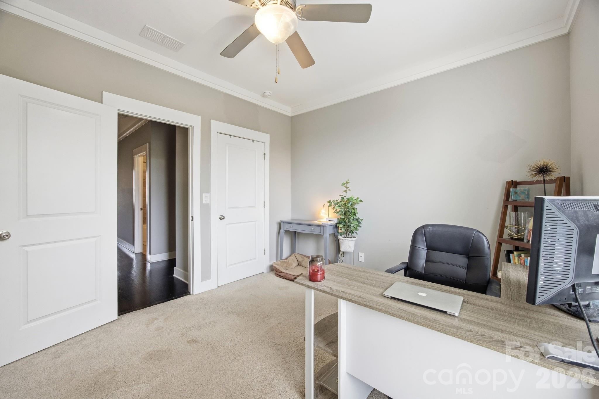 863 Academy Street Property Photo 24