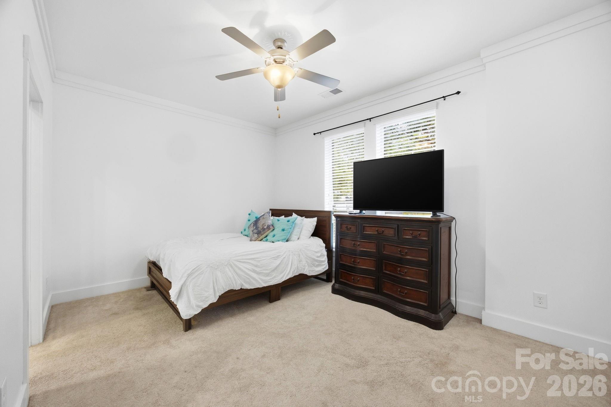 863 Academy Street Property Photo 27