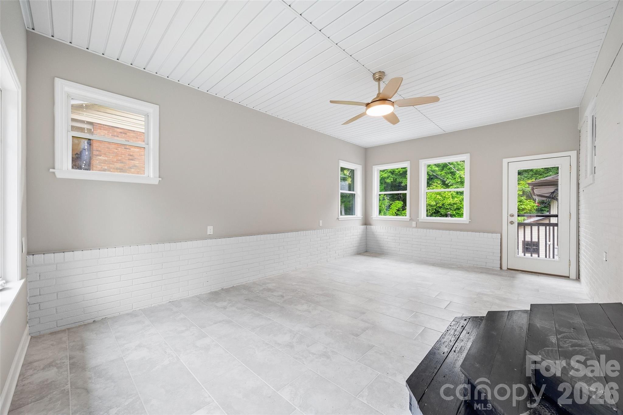 434 Sunnyside Drive Property Photo 20