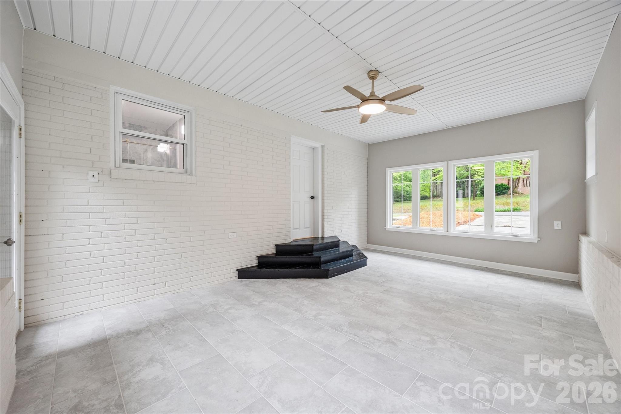 434 Sunnyside Drive Property Photo 21