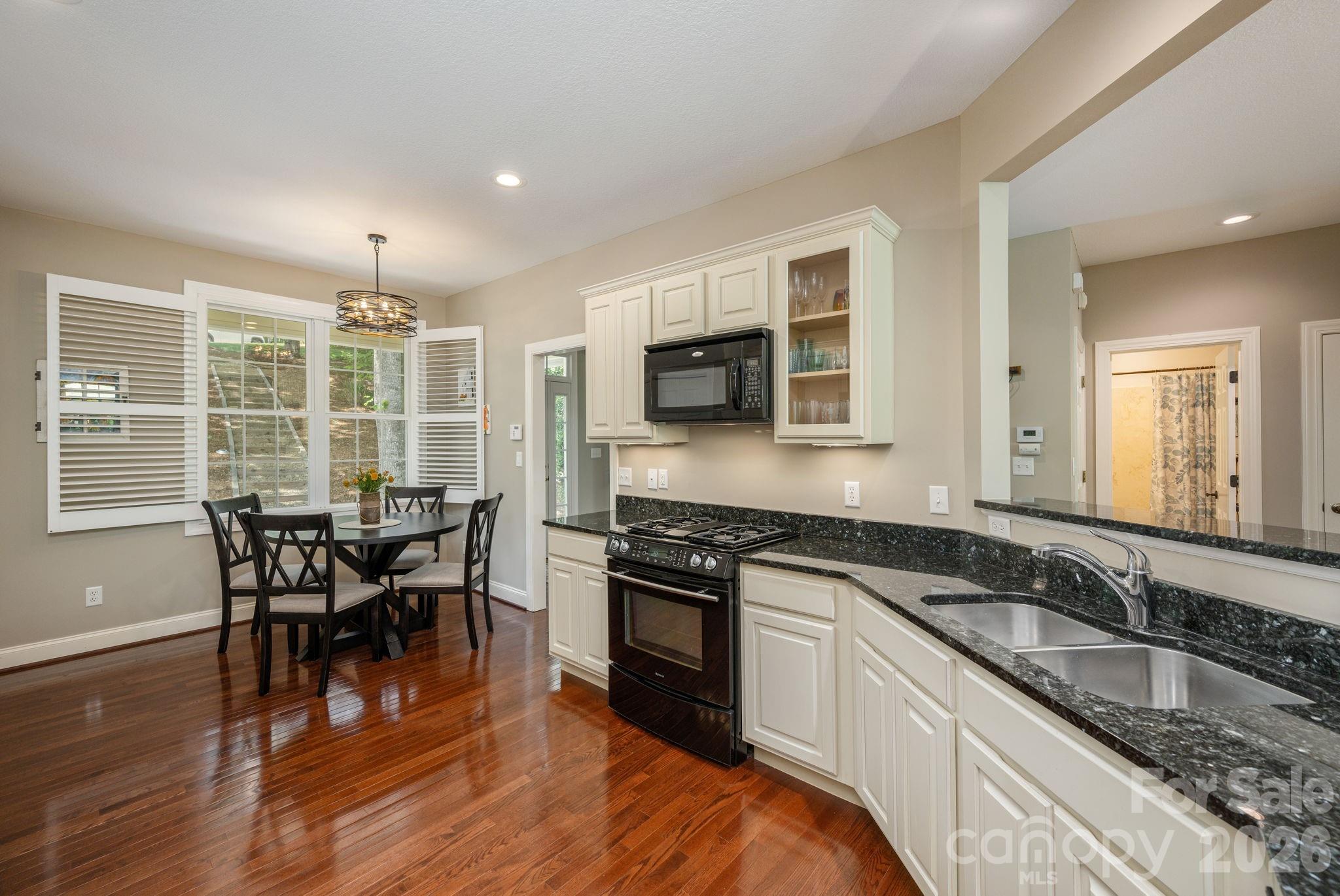 113 Chancery Court Property Photo 18