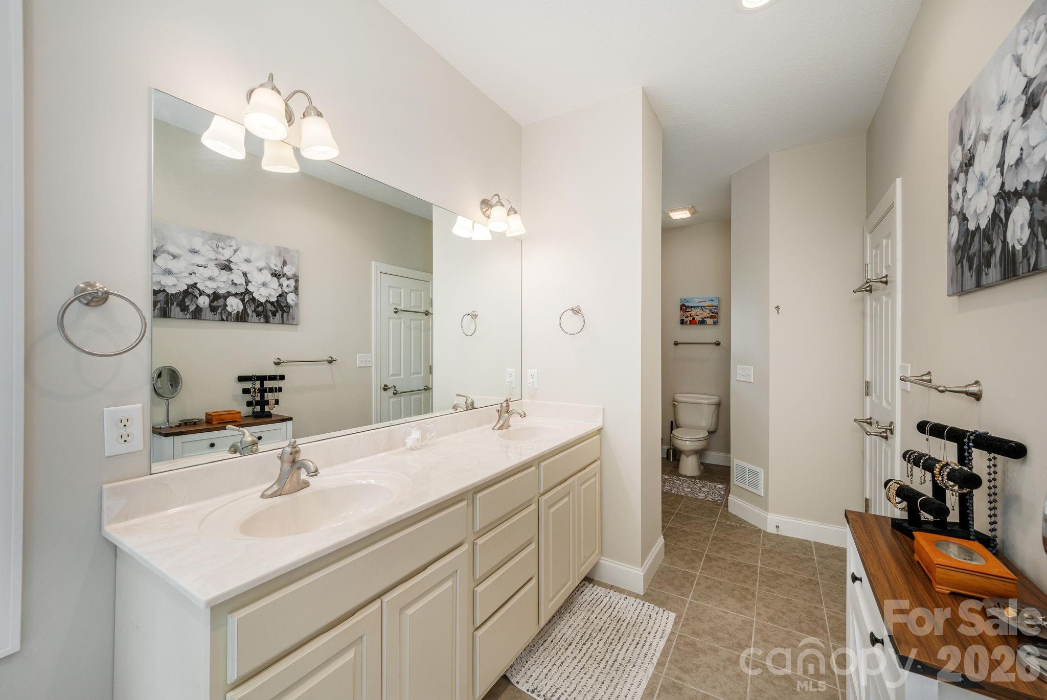 113 Chancery Court Property Photo 26