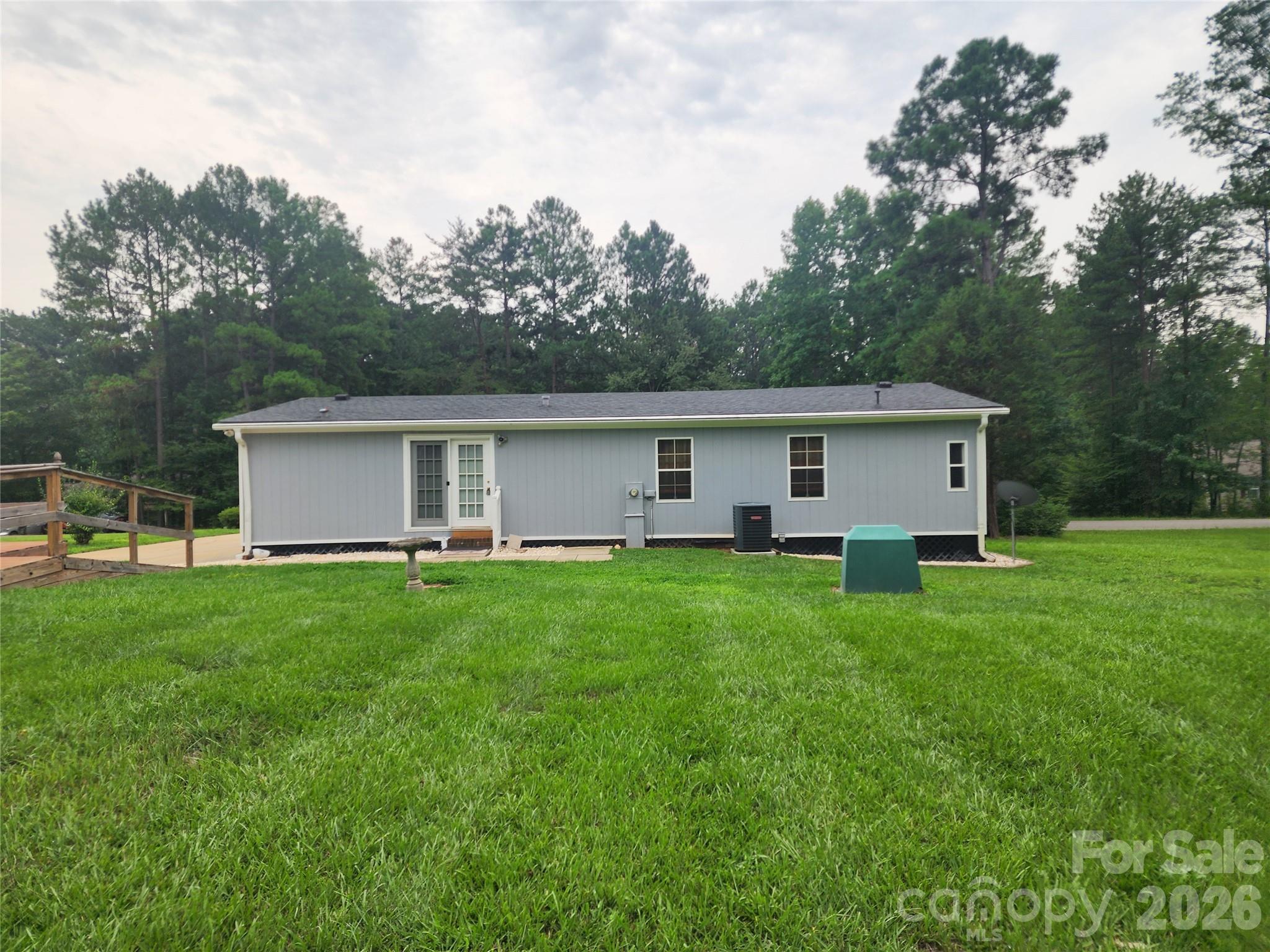 189 Brook Creek Drive Property Photo 5