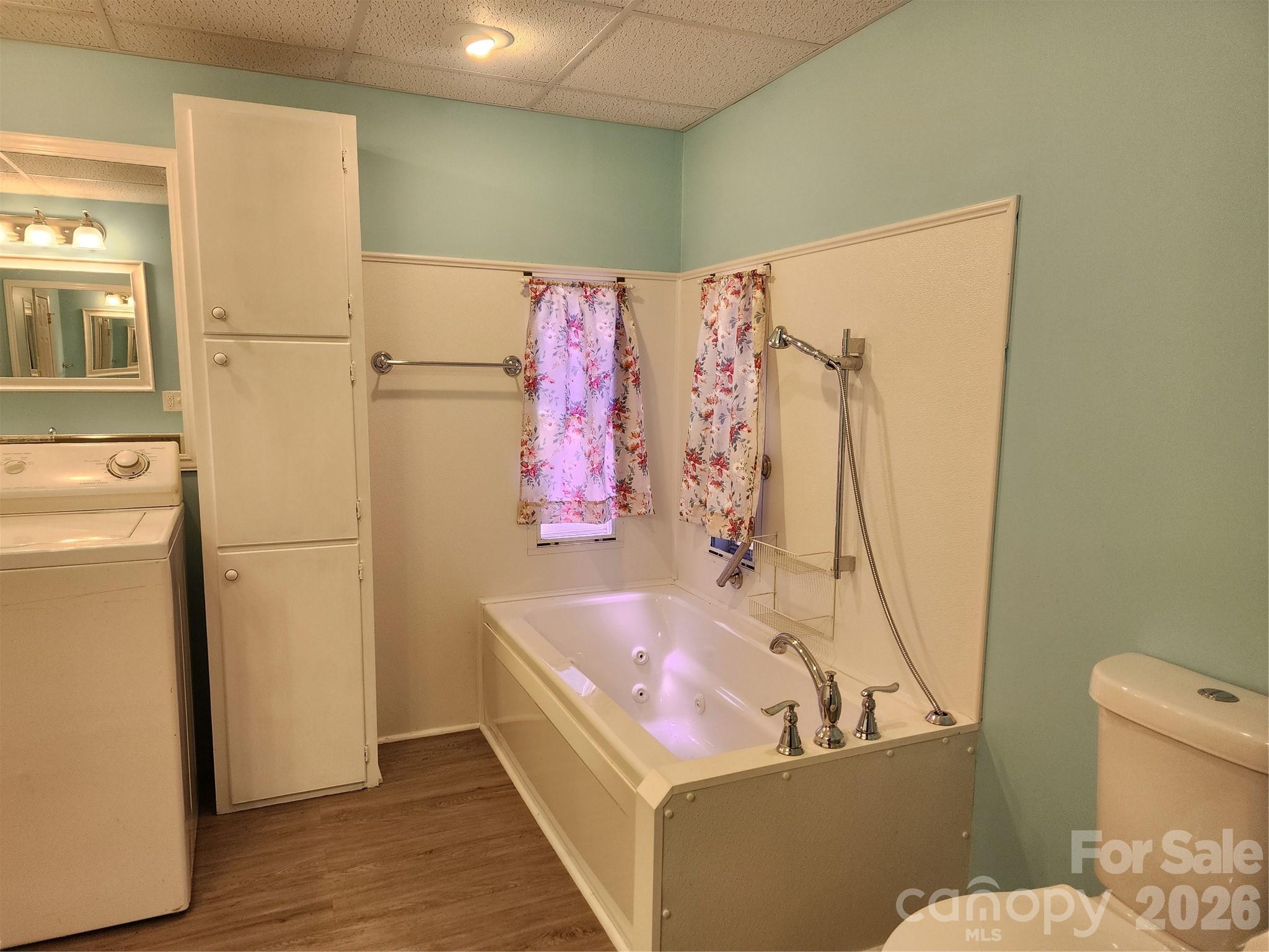 189 Brook Creek Drive Property Photo 18