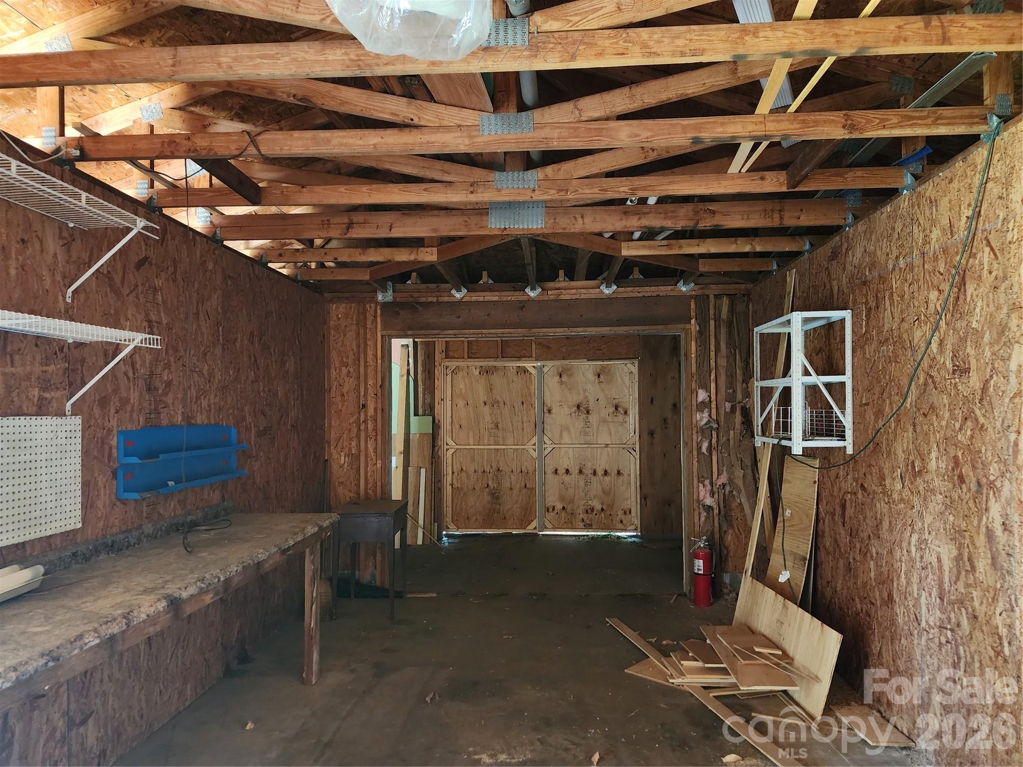 189 Brook Creek Drive Property Photo 25