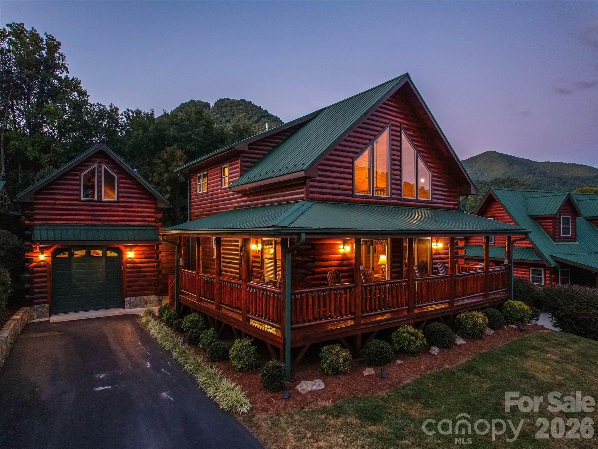 242 Panoramic Loop Property Photo 1