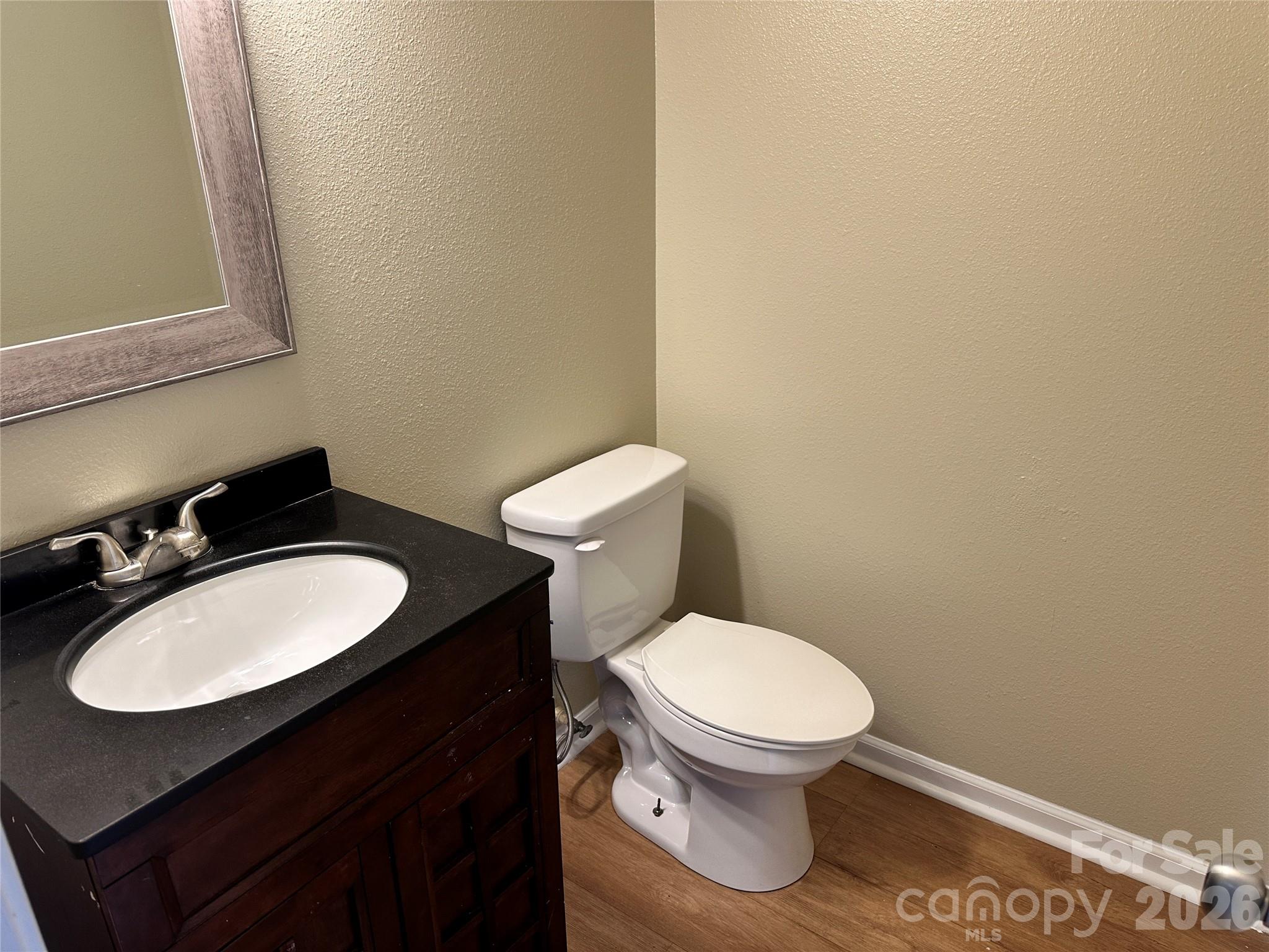3042 Meadow Knoll Drive Property Photo 10