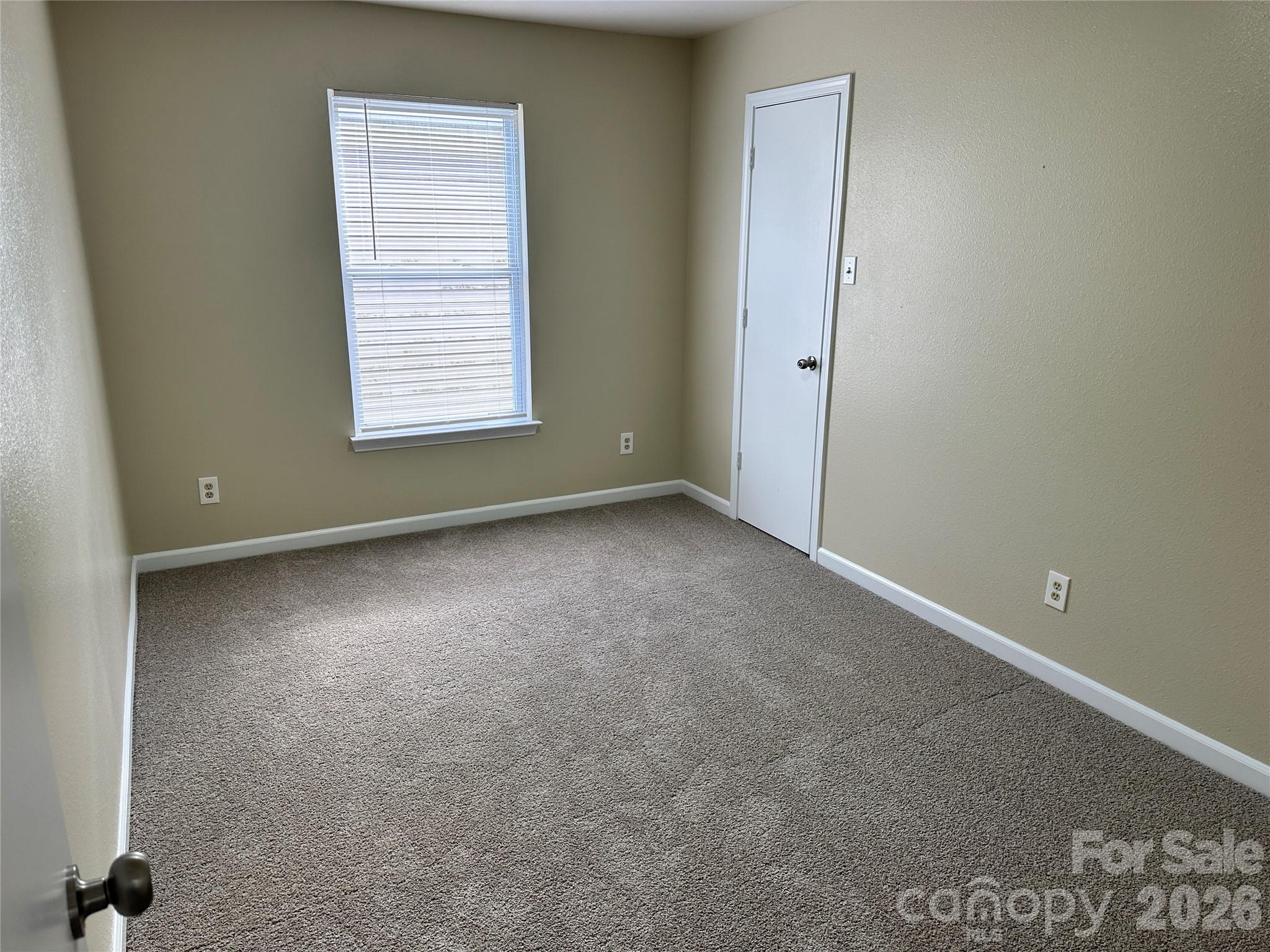 3042 Meadow Knoll Drive Property Photo 18