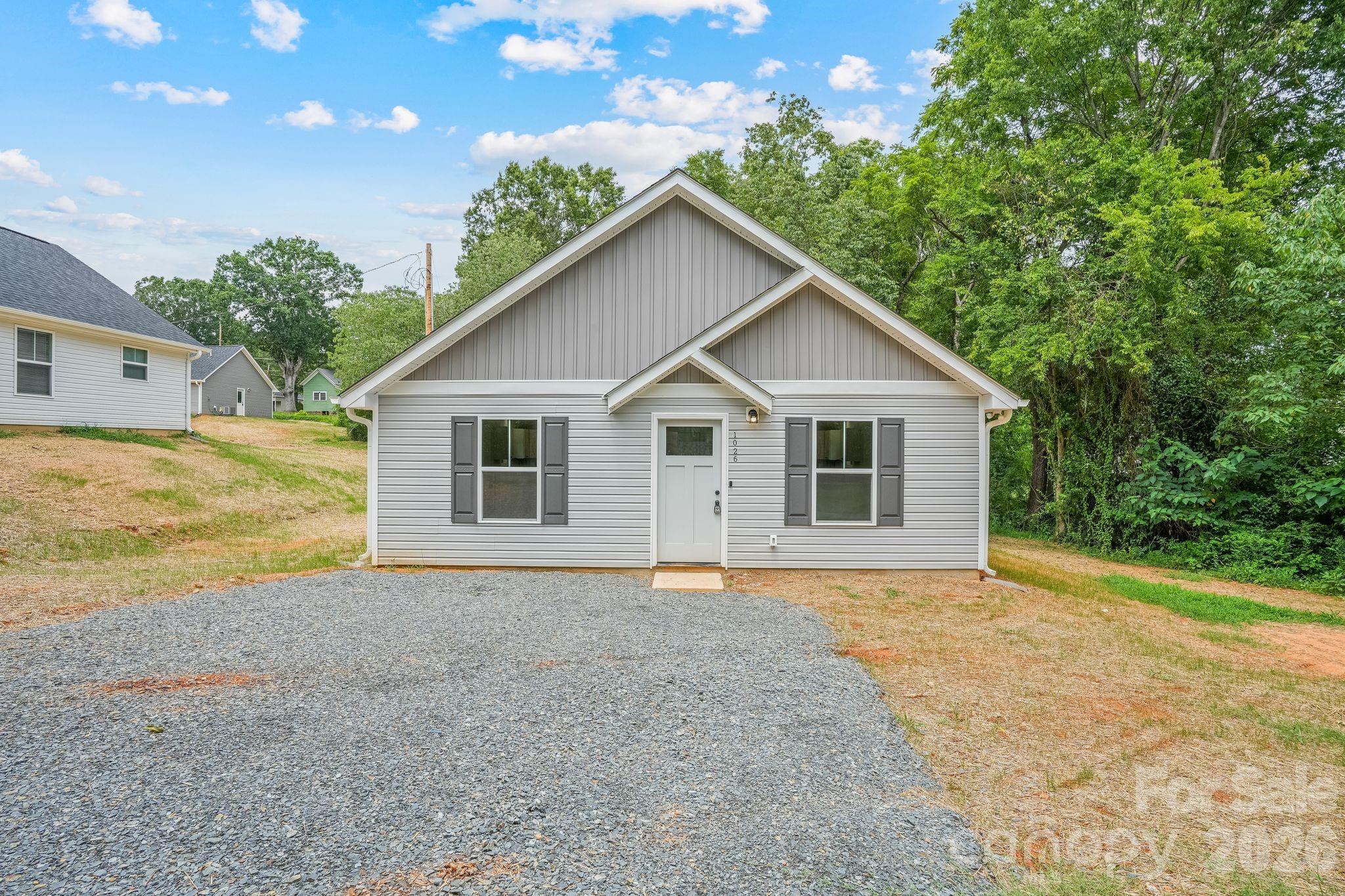 1026 Walnut Street Property Photo 1