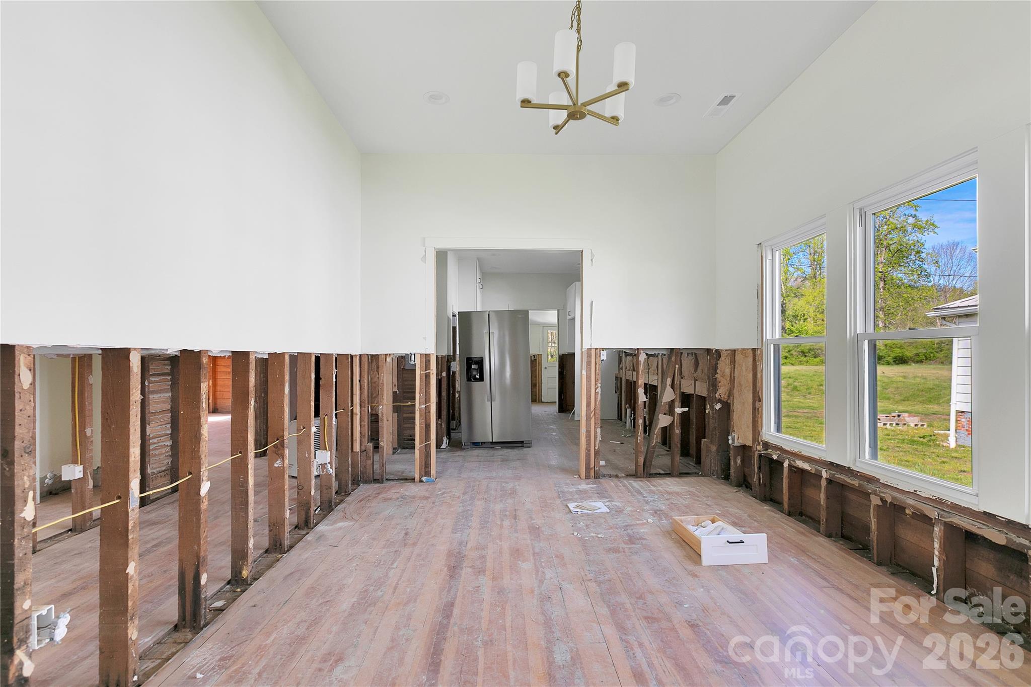 220 Main Street Property Photo 8