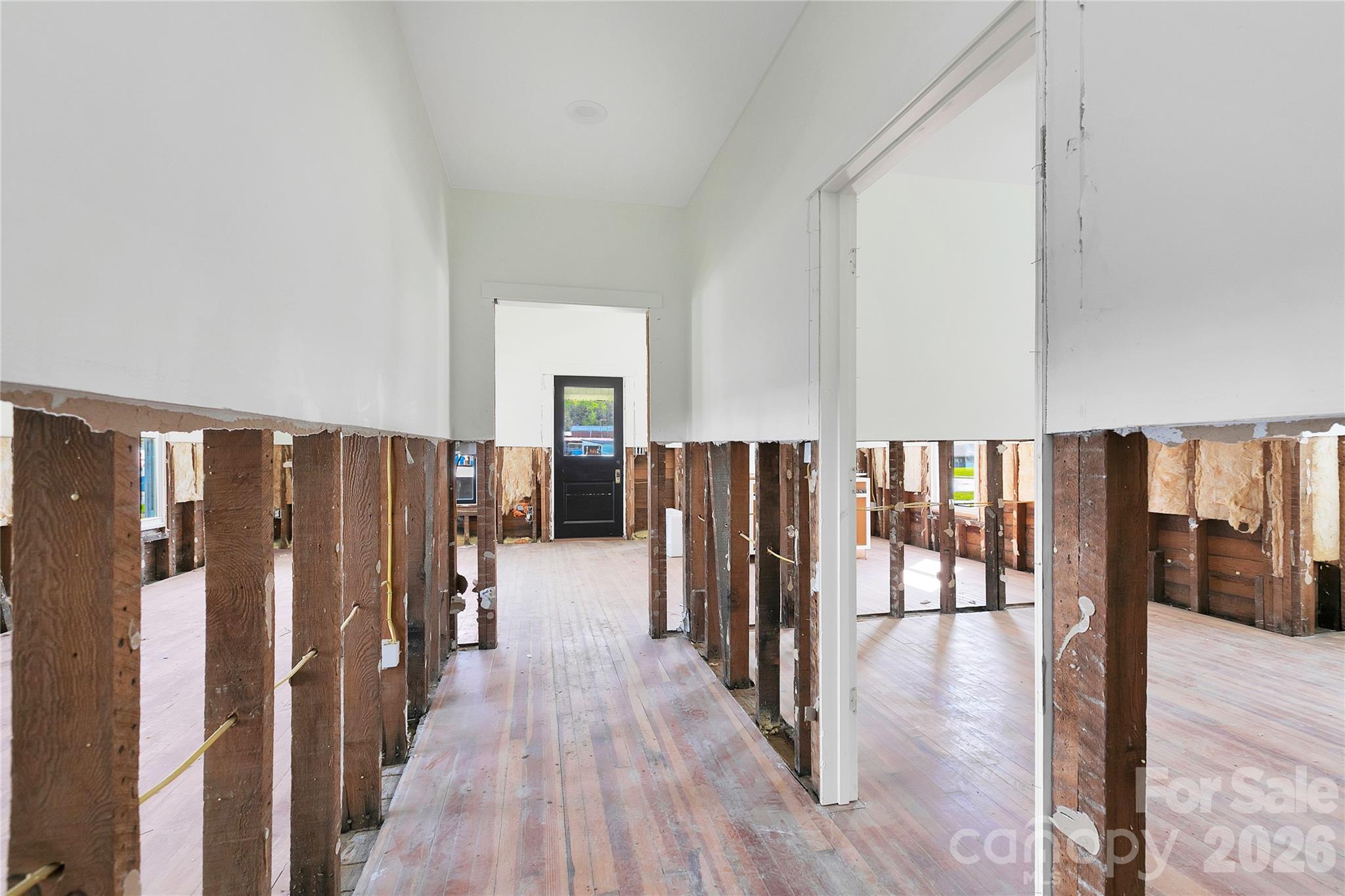 220 Main Street Property Photo 15