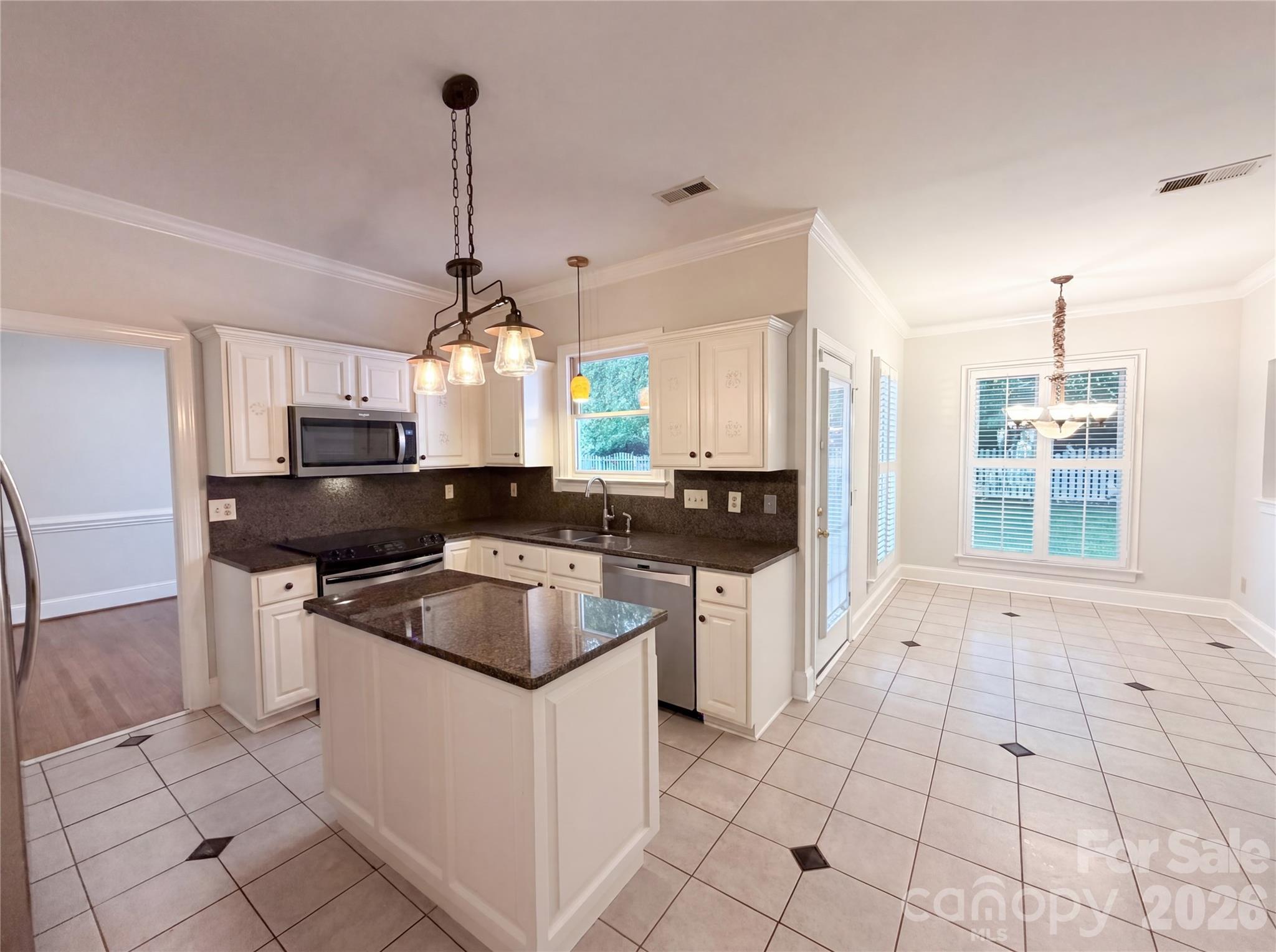 7906 Elphin Court Property Photo 10