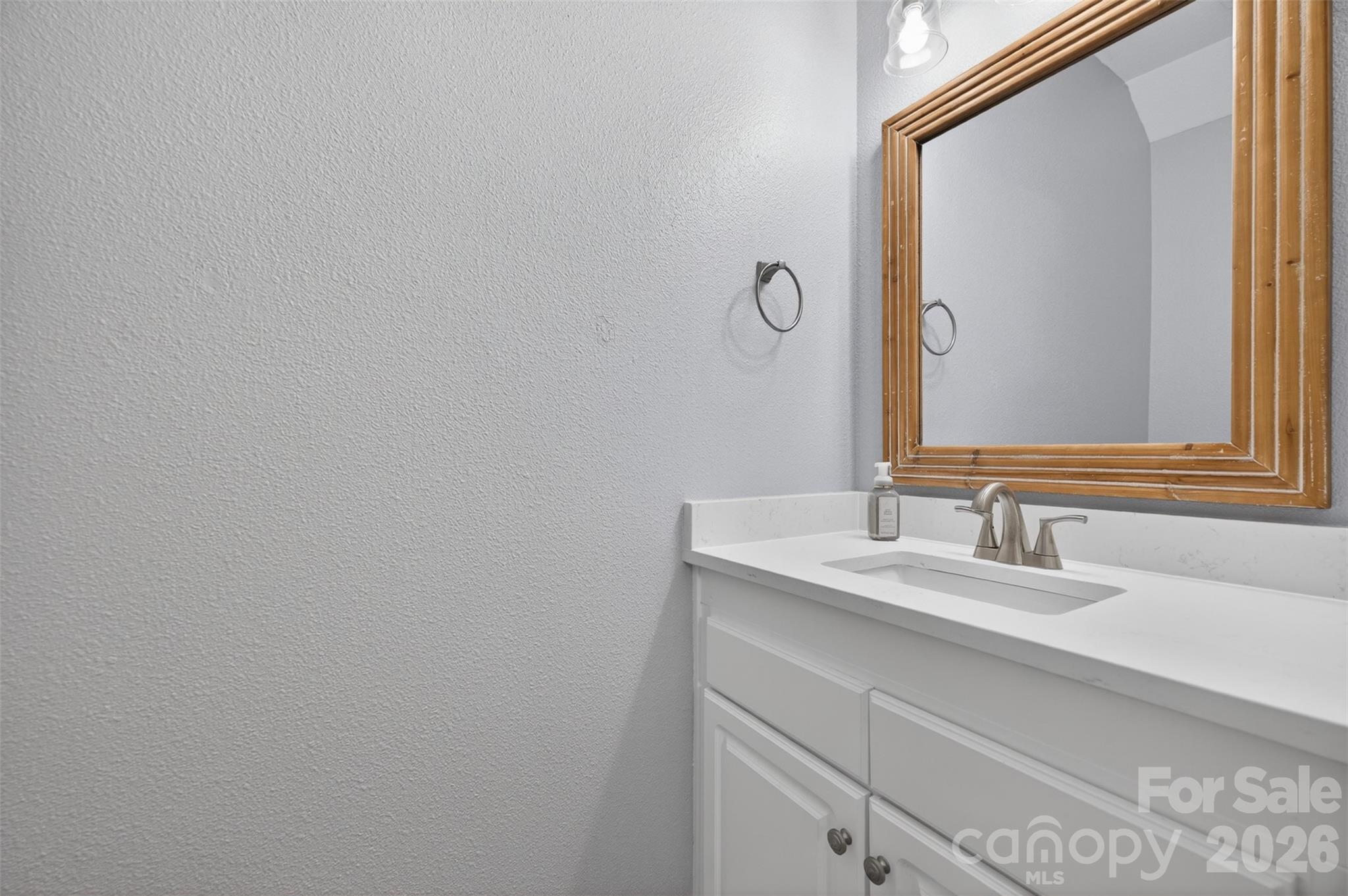 4071 Center Place Drive Property Photo 16