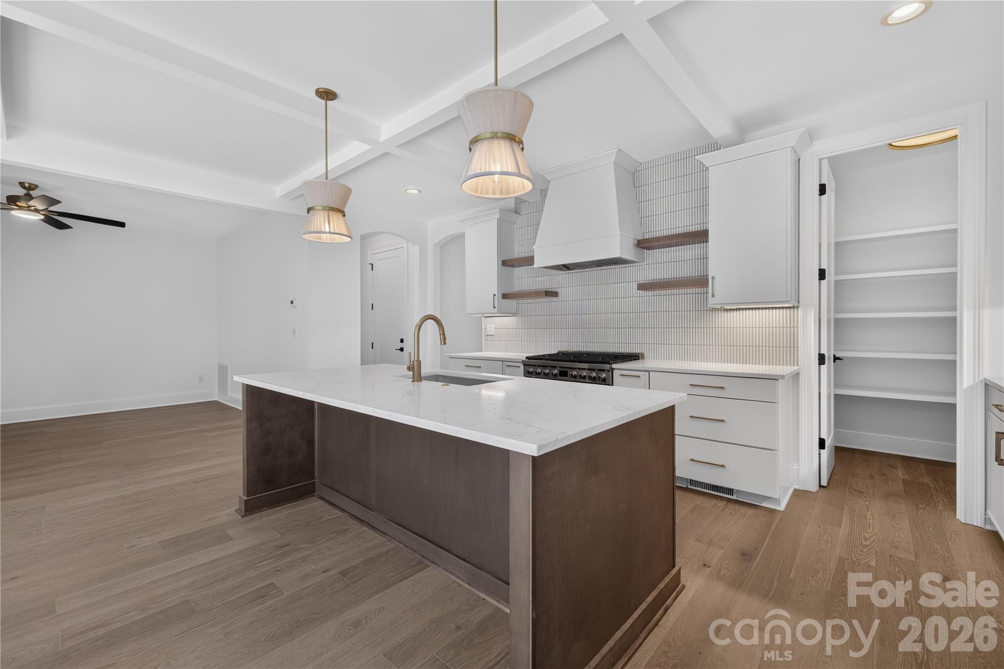417 W Cama Street Property Photo 12
