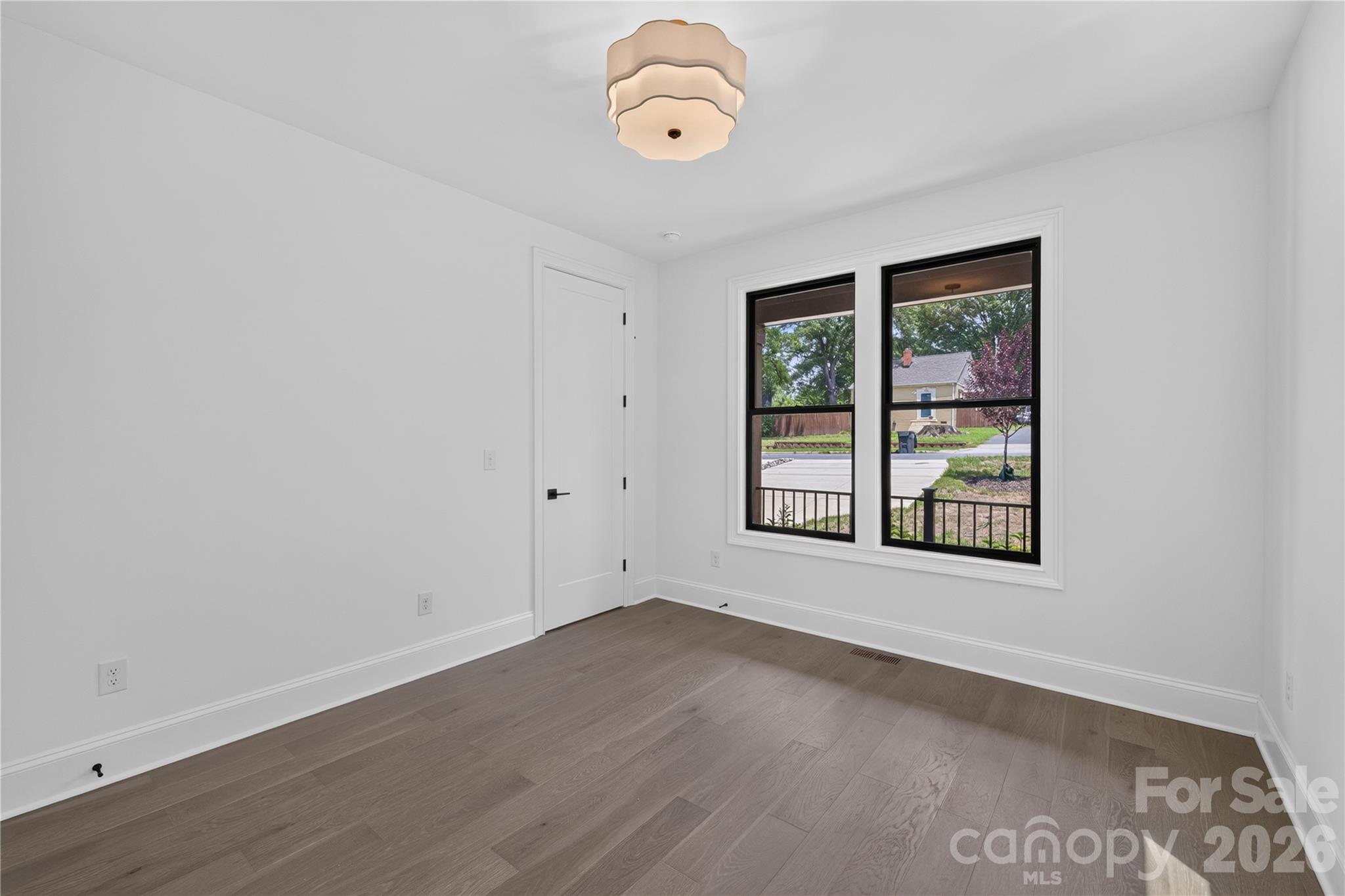 417 W Cama Street Property Photo 18