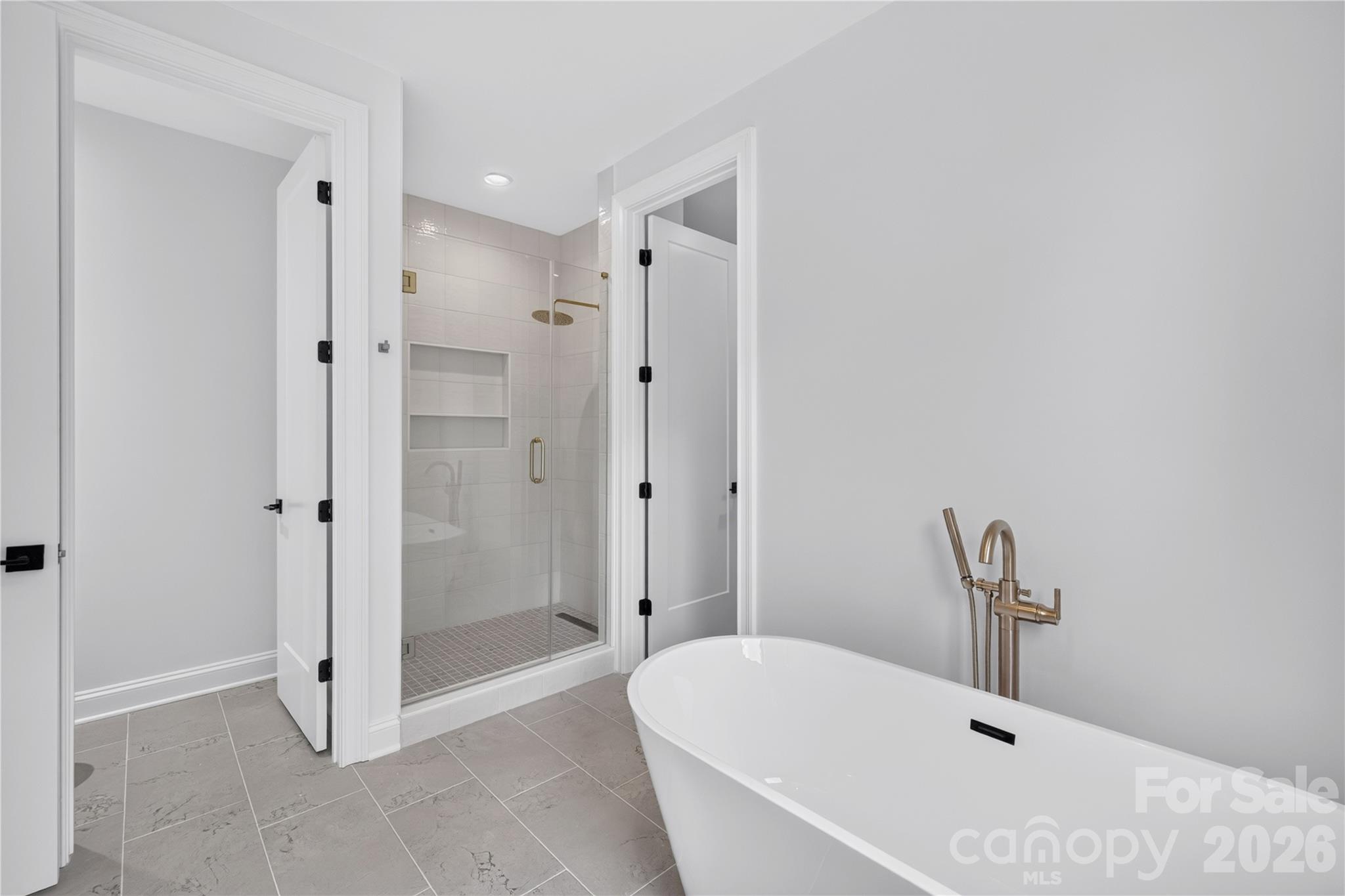 417 W Cama Street Property Photo 25