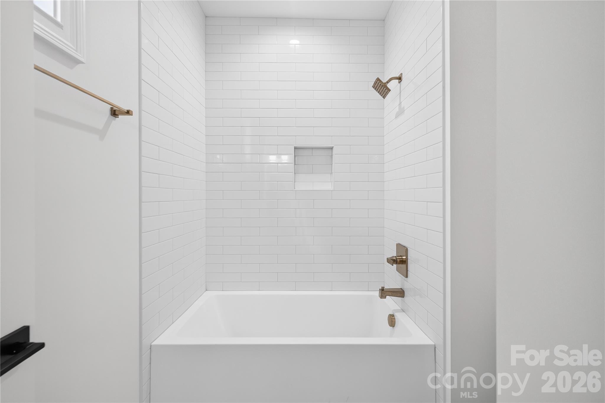 417 W Cama Street Property Photo 29