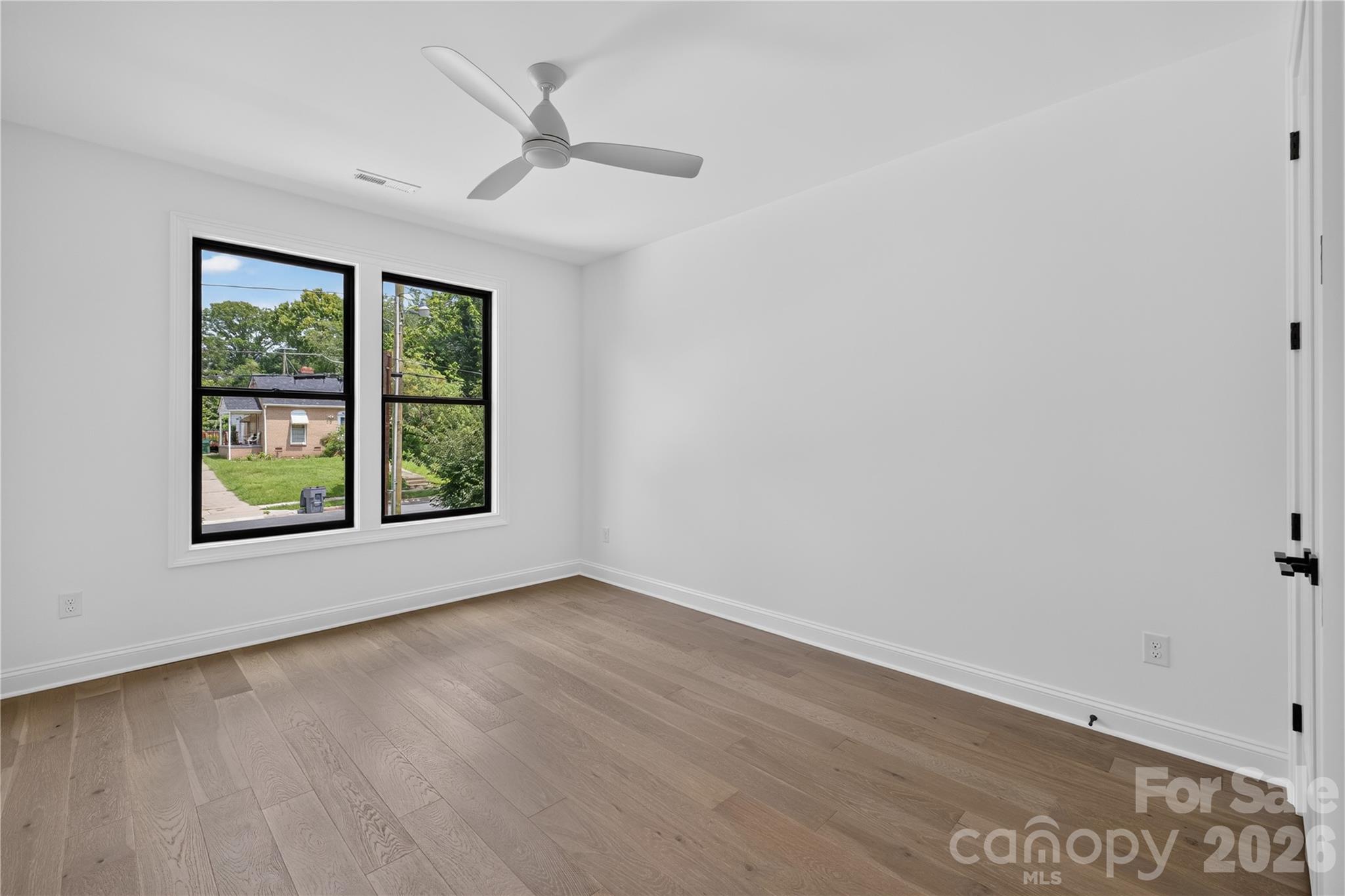 417 W Cama Street Property Photo 30