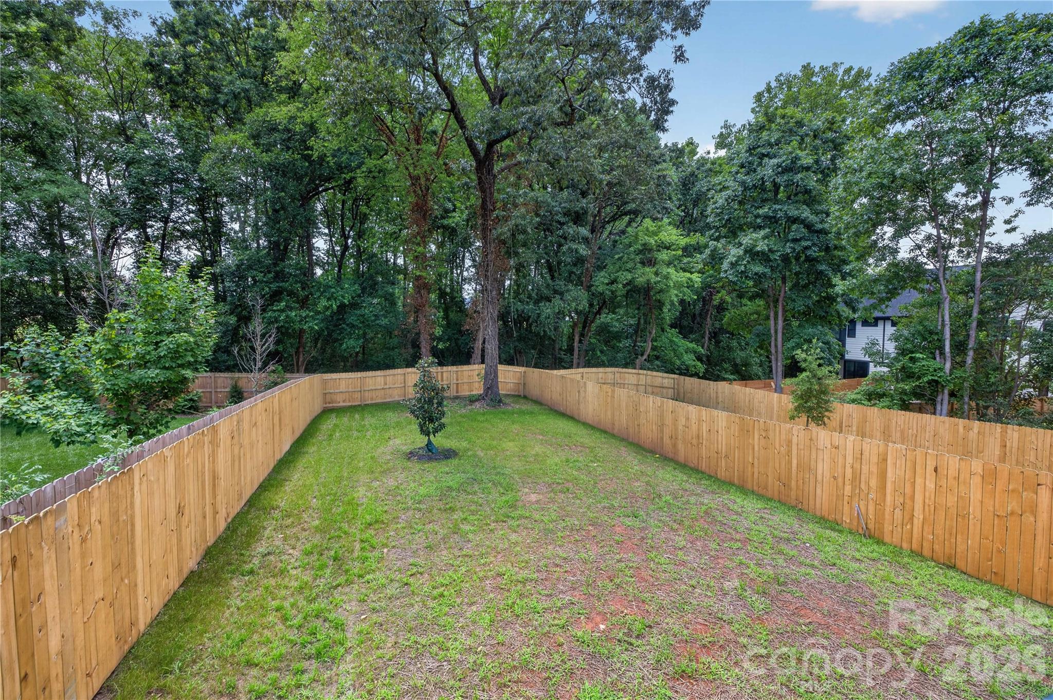 417 W Cama Street Property Photo 35
