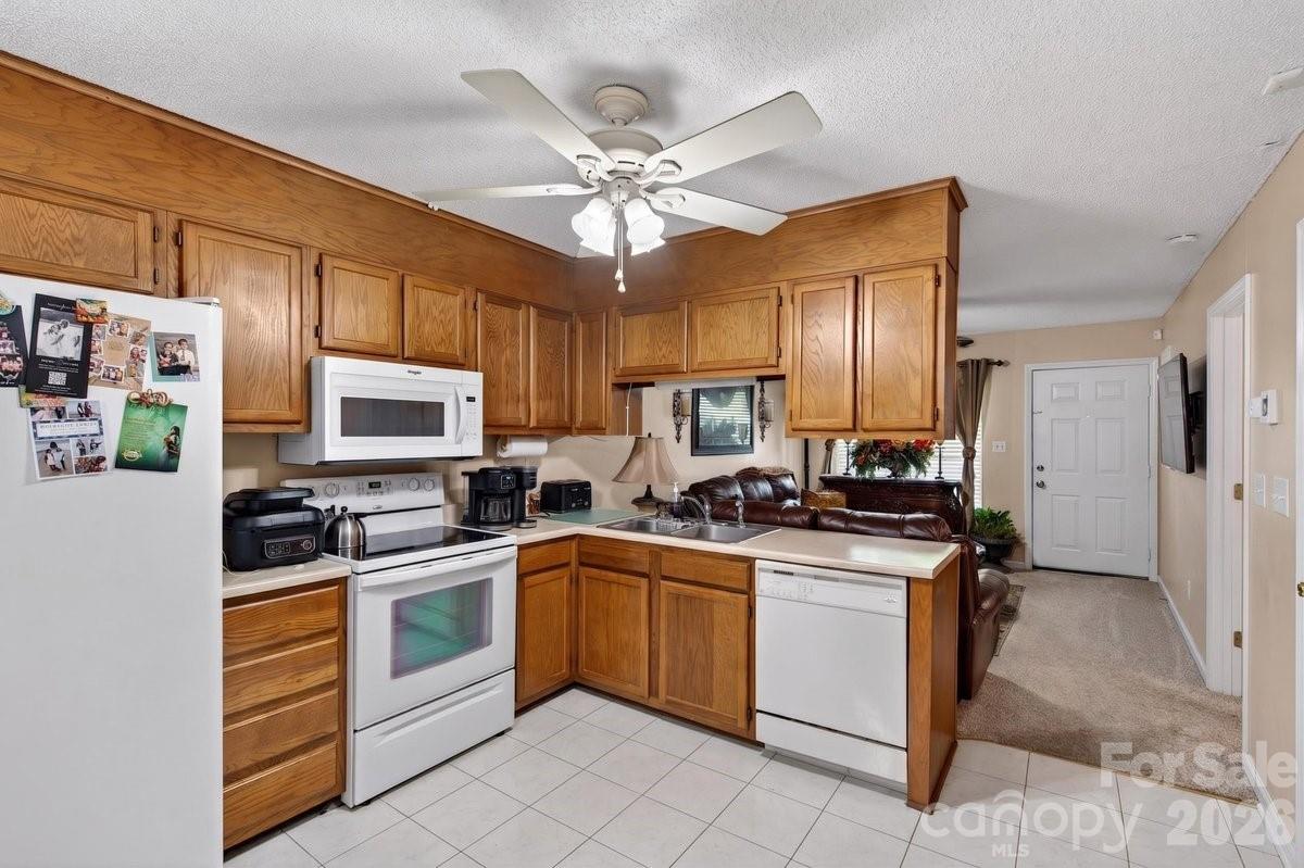 634 Hillcrest Drive 6 Property Photo 8