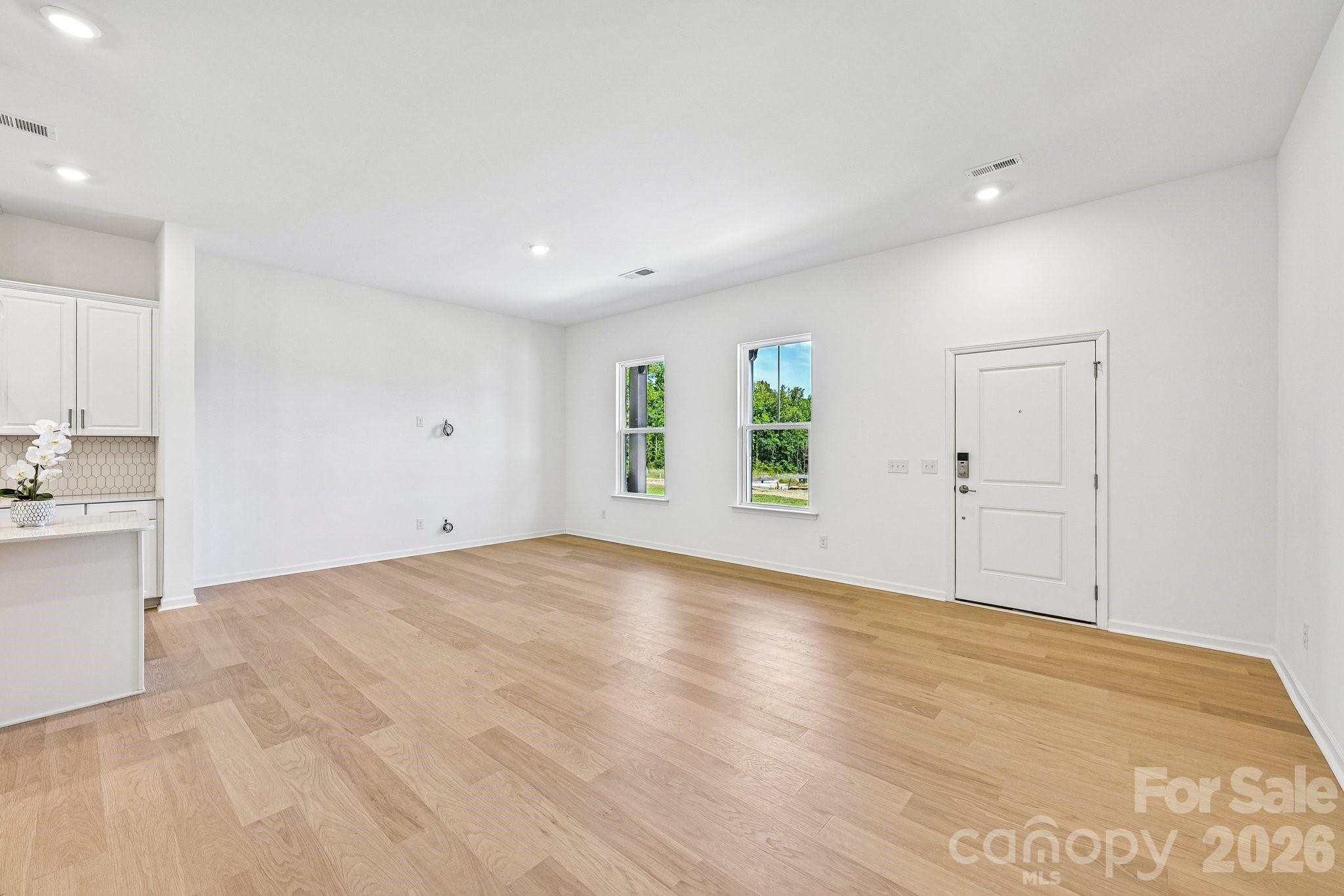 7308 Wake Way Property Photo 6