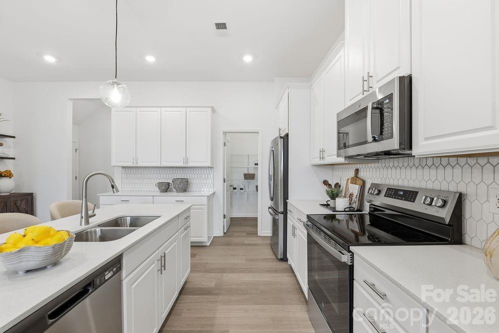 7308 Wake Way Property Photo 8