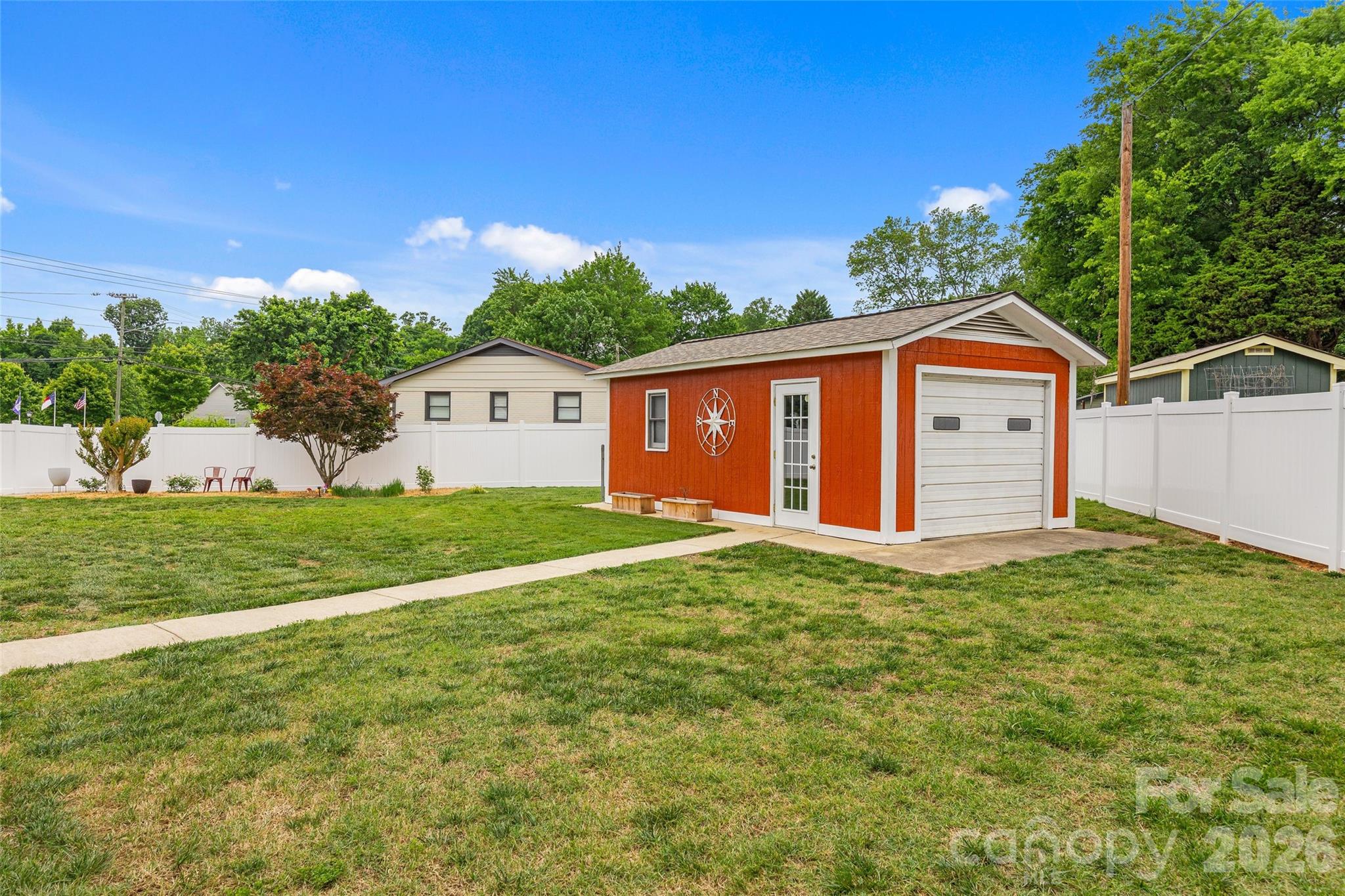 2430 Old Cedarwood Drive Property Photo 33