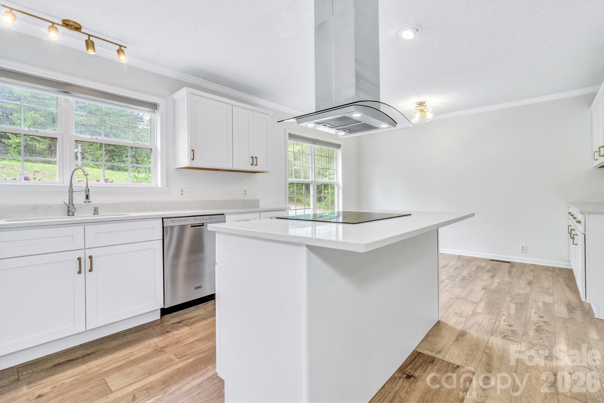 31 Trent Drive 48 Property Photo 16
