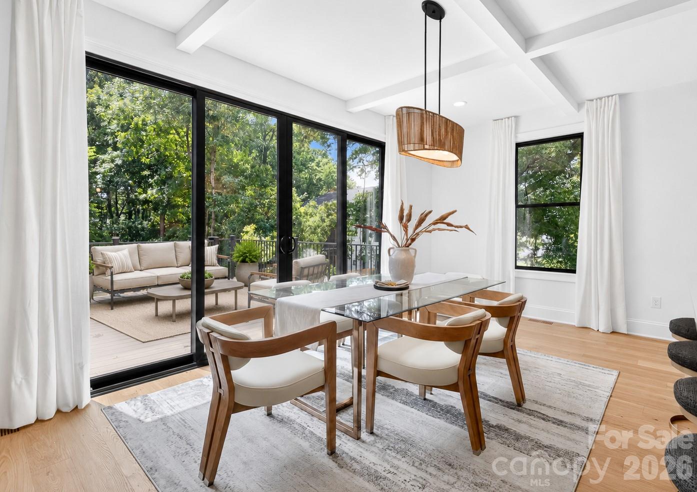 421 W Cama Street Property Photo 10