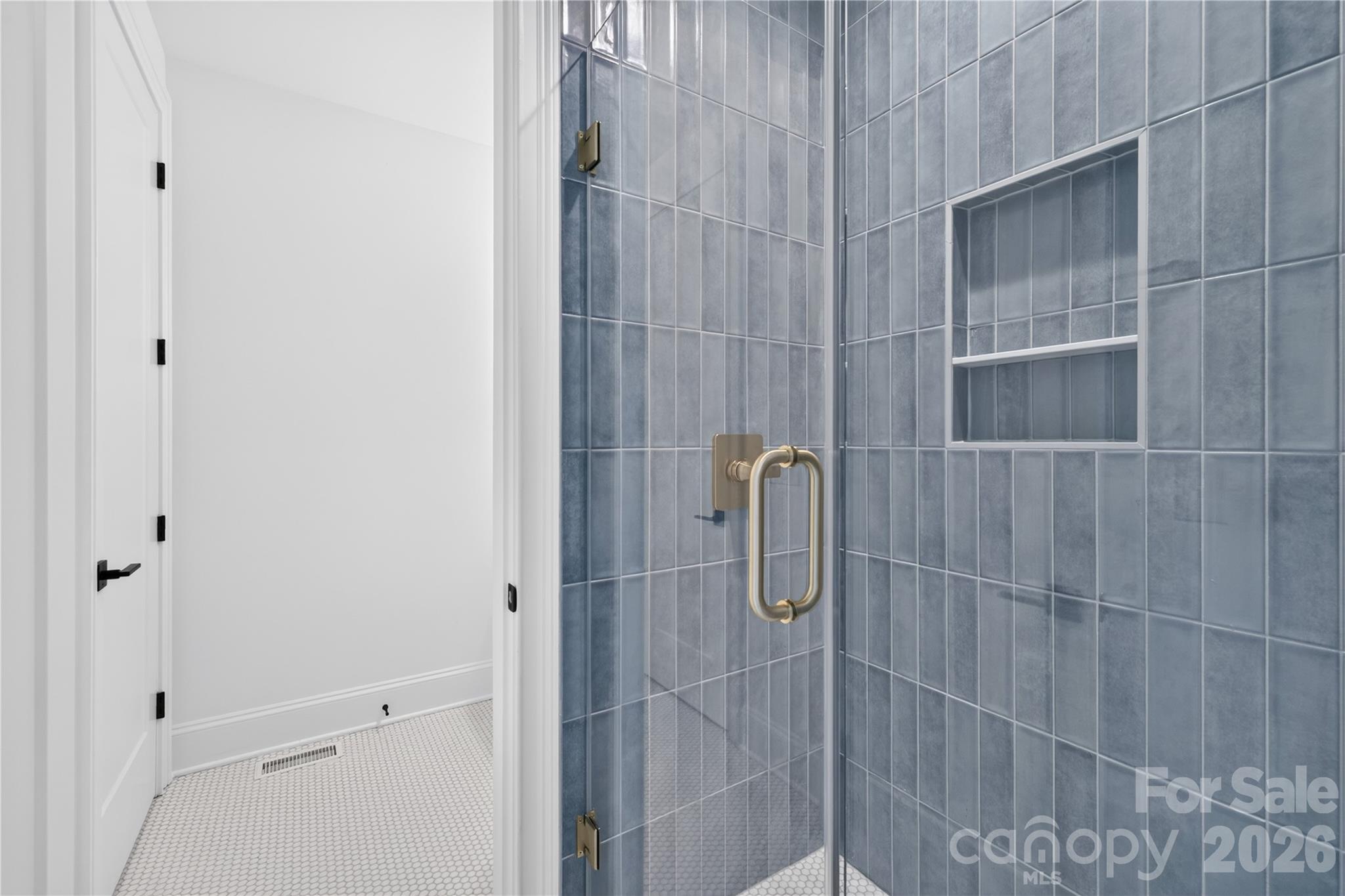 421 W Cama Street Property Photo 19