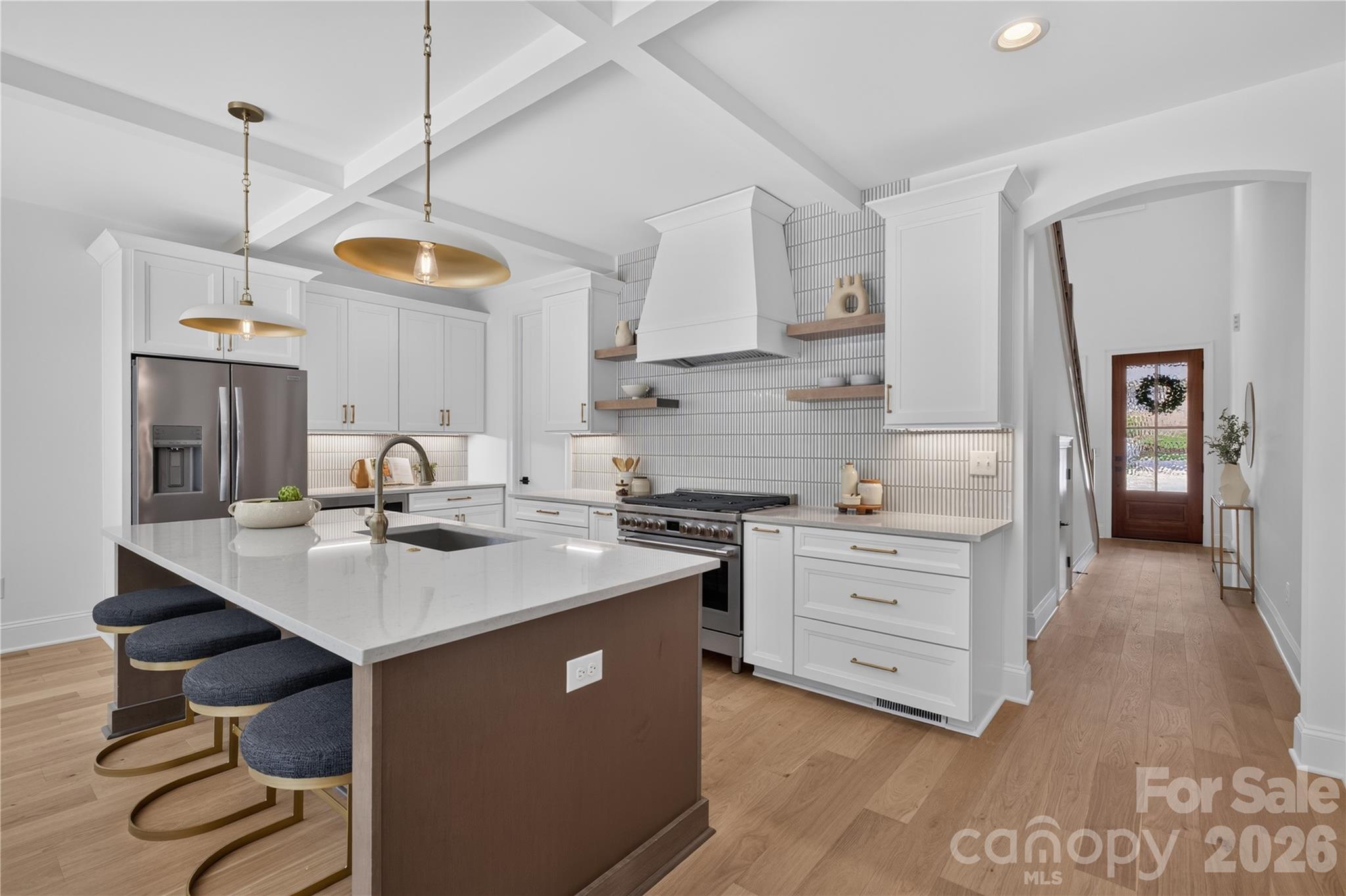 421 W Cama Street Property Photo 23