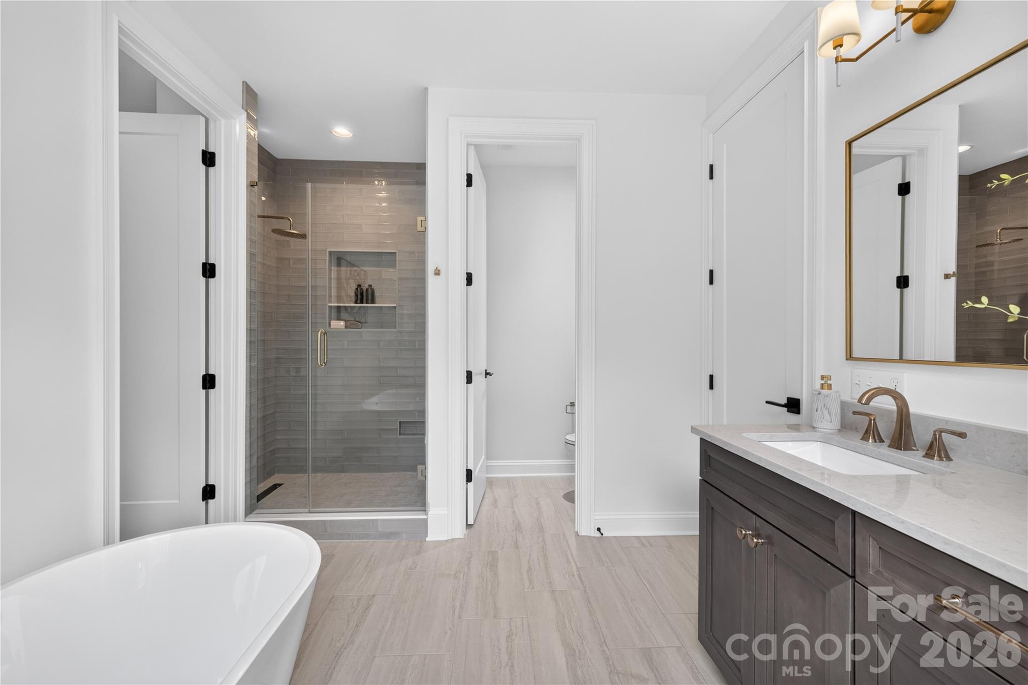 421 W Cama Street Property Photo 32