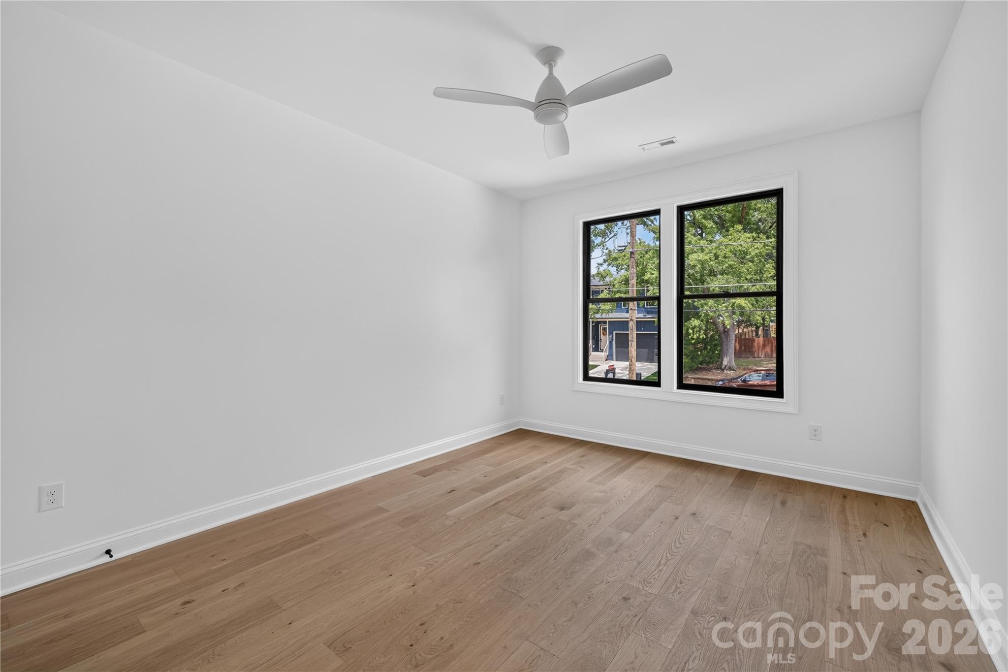 421 W Cama Street Property Photo 34