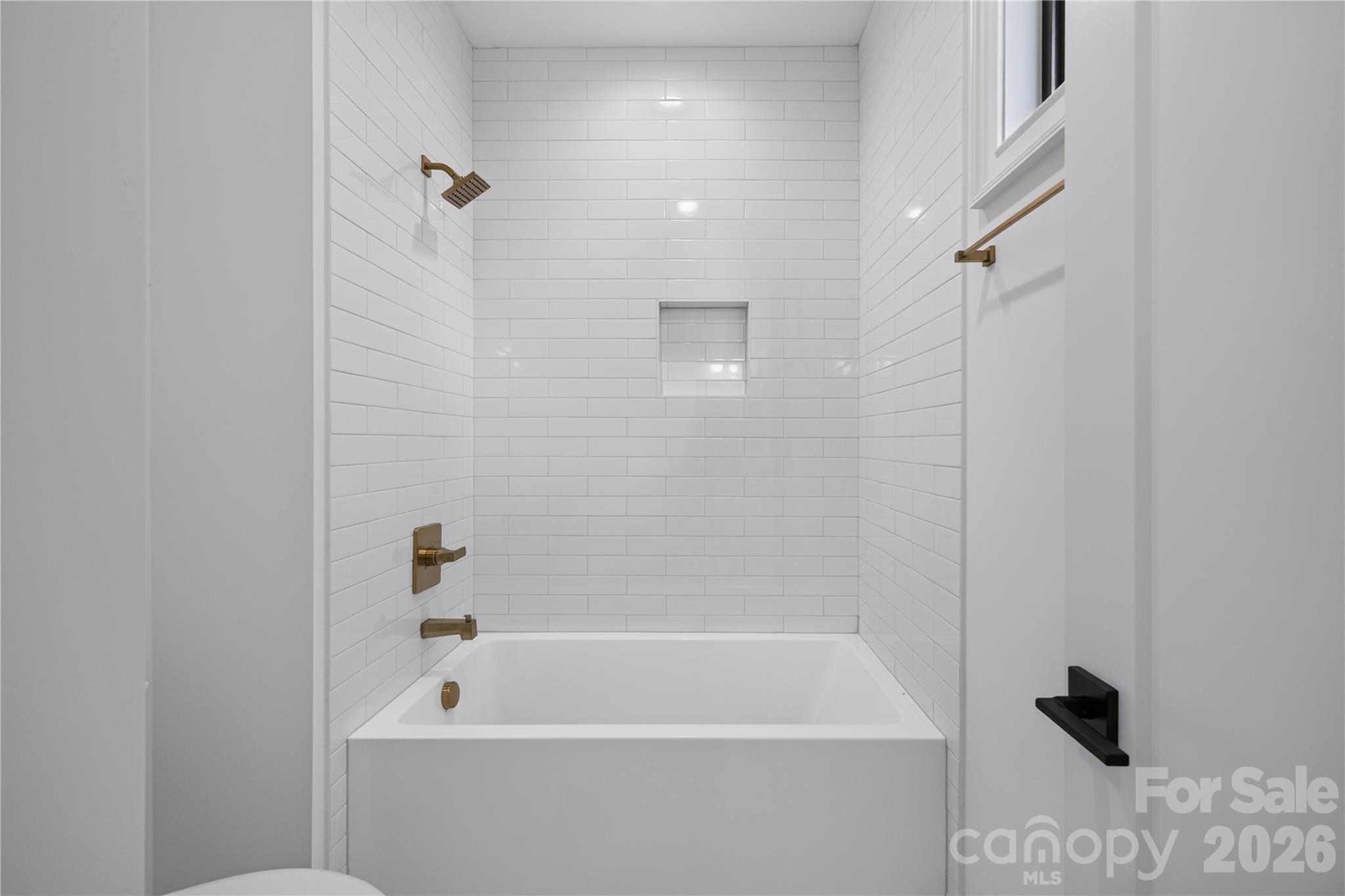 421 W Cama Street Property Photo 36