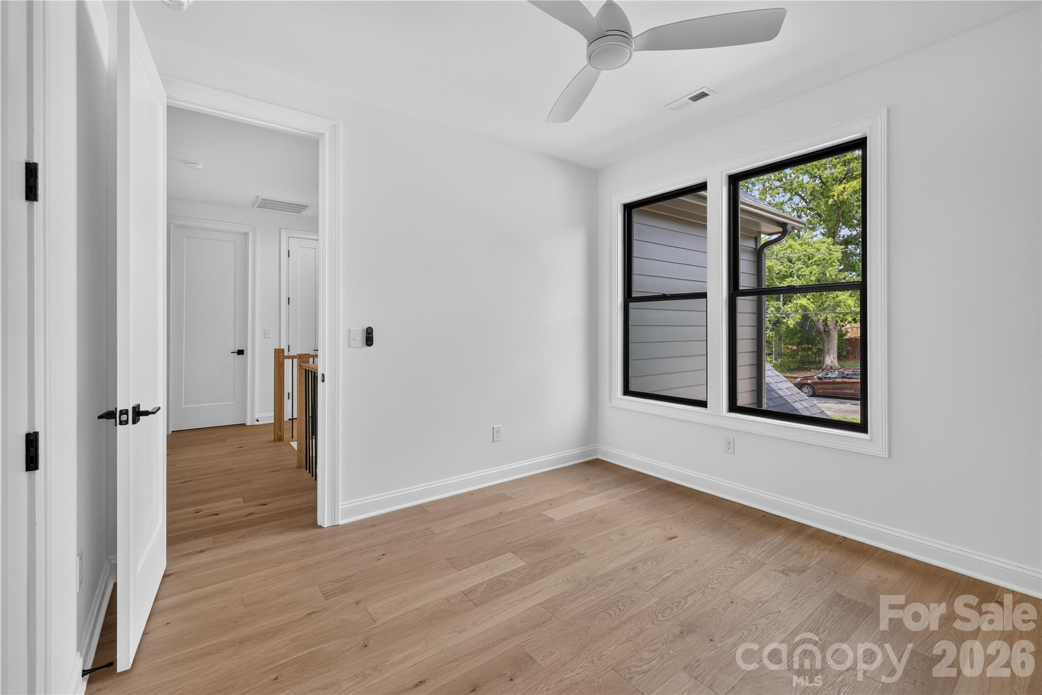421 W Cama Street Property Photo 38