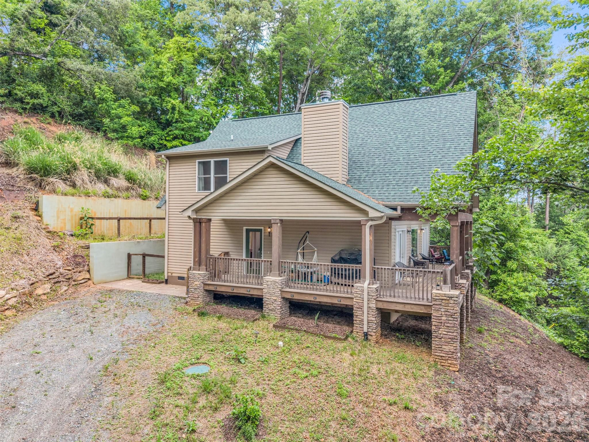 227 Snug Harbor Circle Property Photo 1