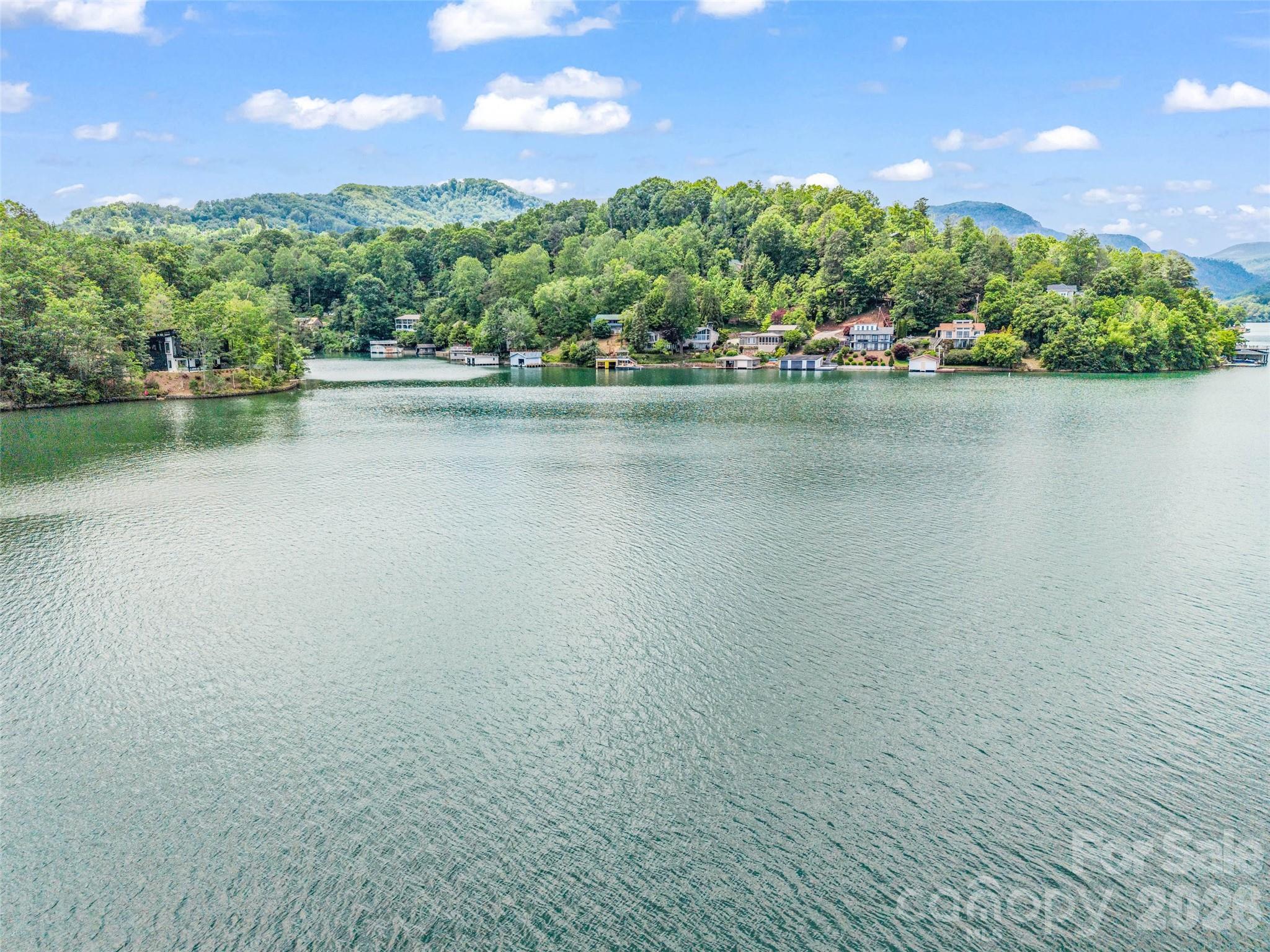 227 Snug Harbor Circle Property Photo 14