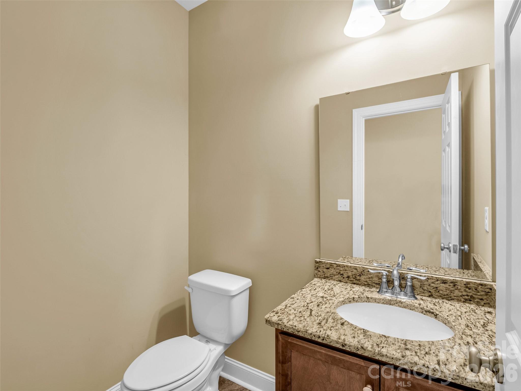 227 Snug Harbor Circle Property Photo 34