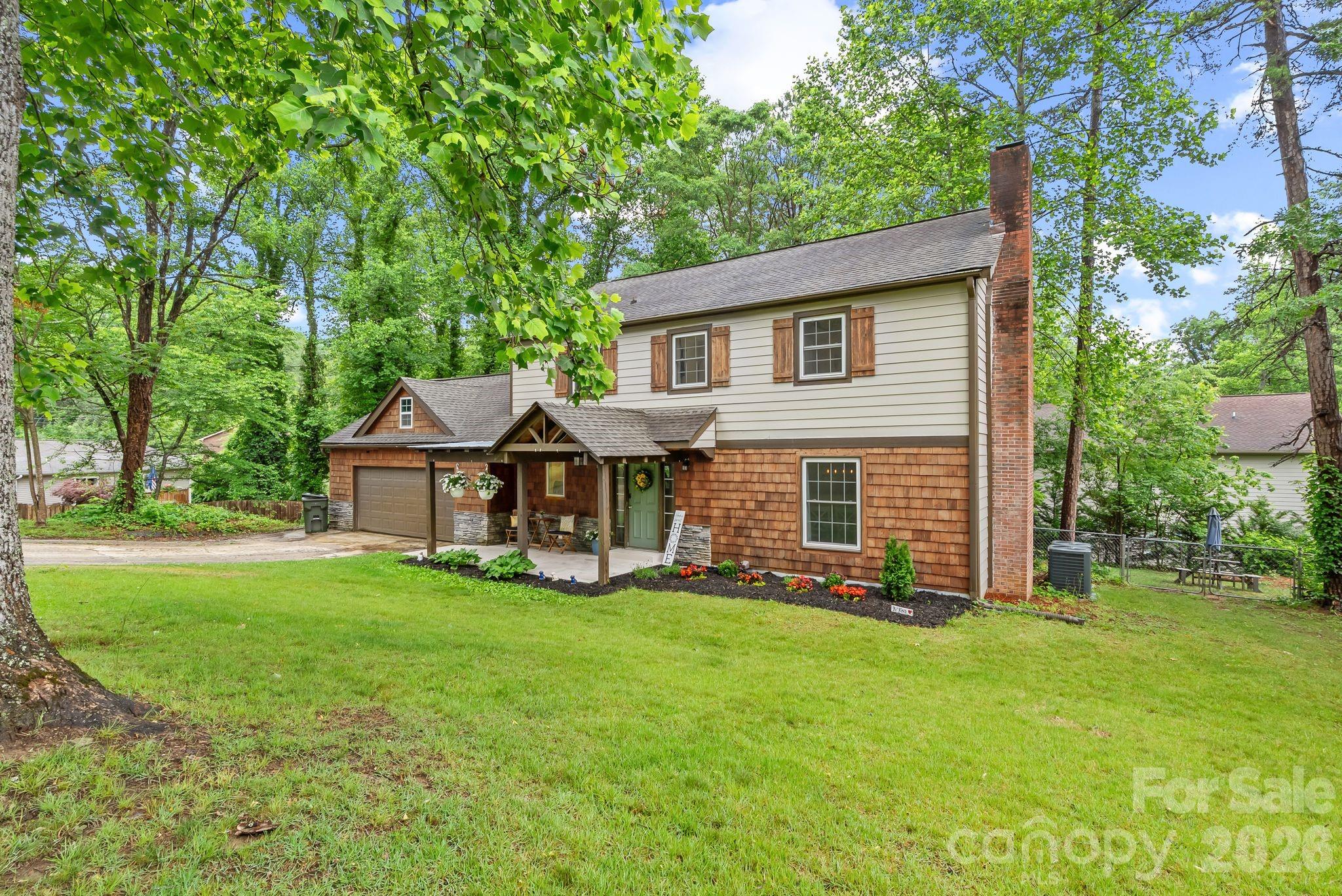 4 Beechwood Lakes Drive Property Photo 2
