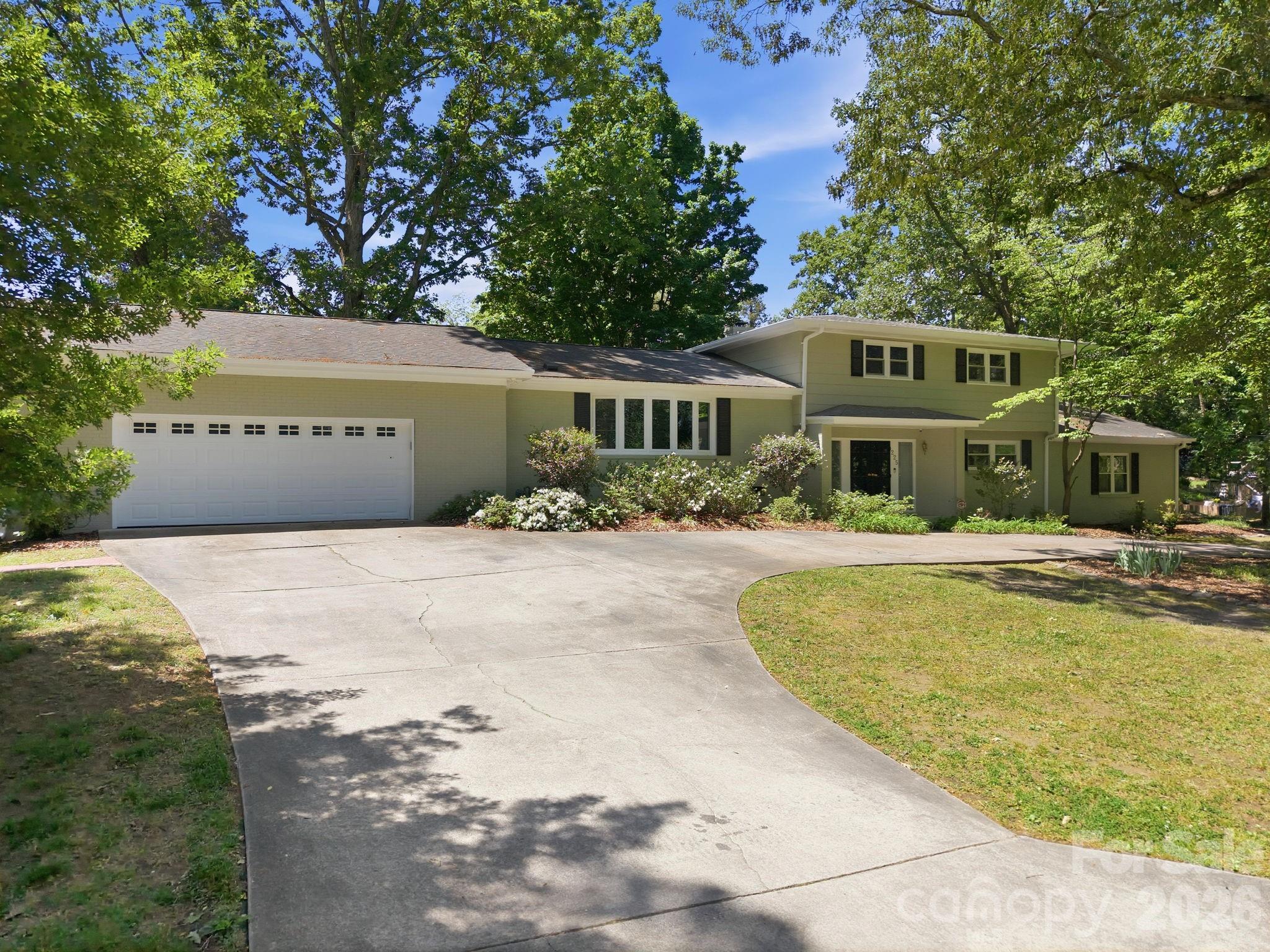 225 Stonewall Road Property Photo 1