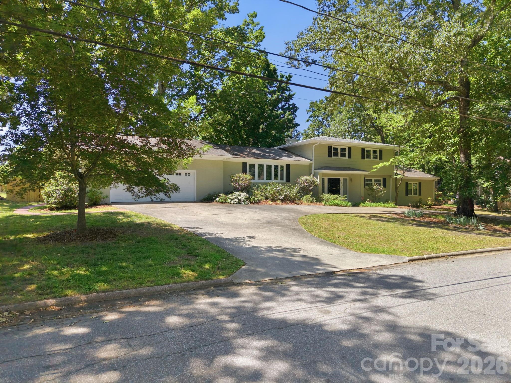 225 Stonewall Road Property Photo 2