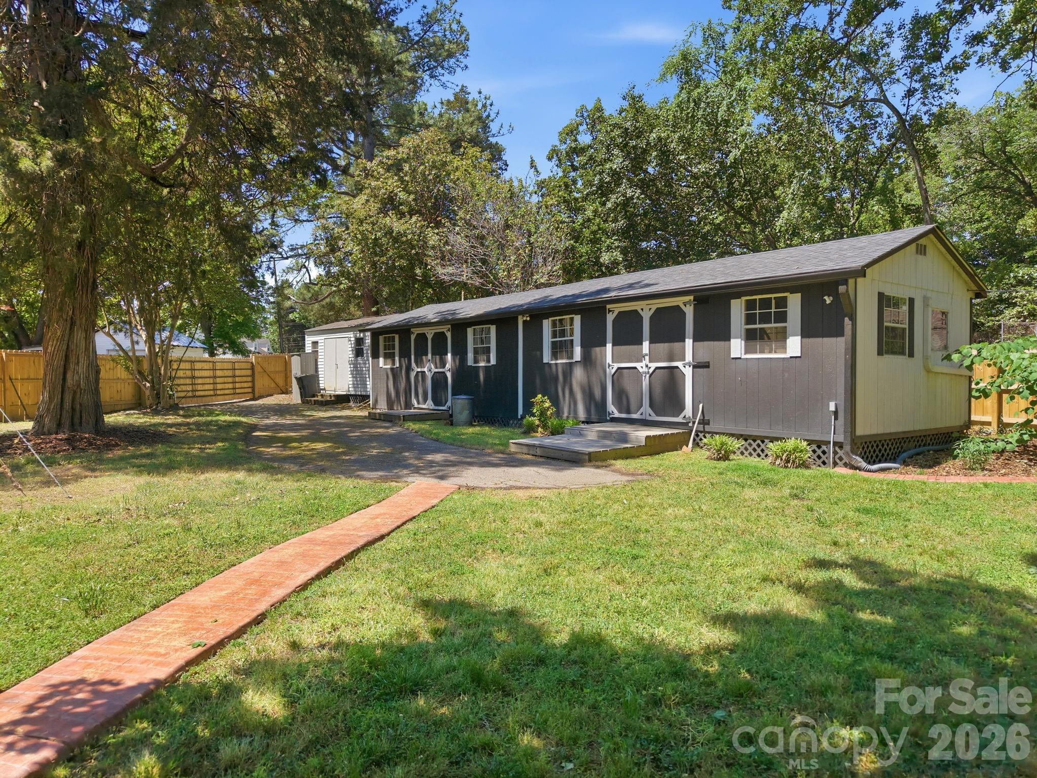225 Stonewall Road Property Photo 41