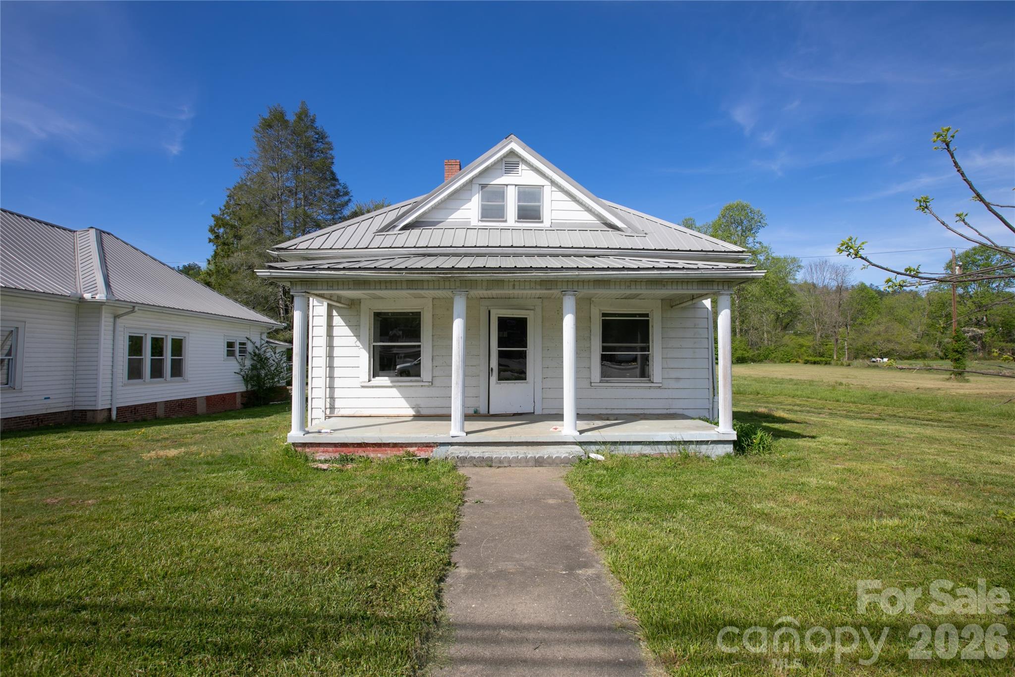 204 Main Street Property Photo 1